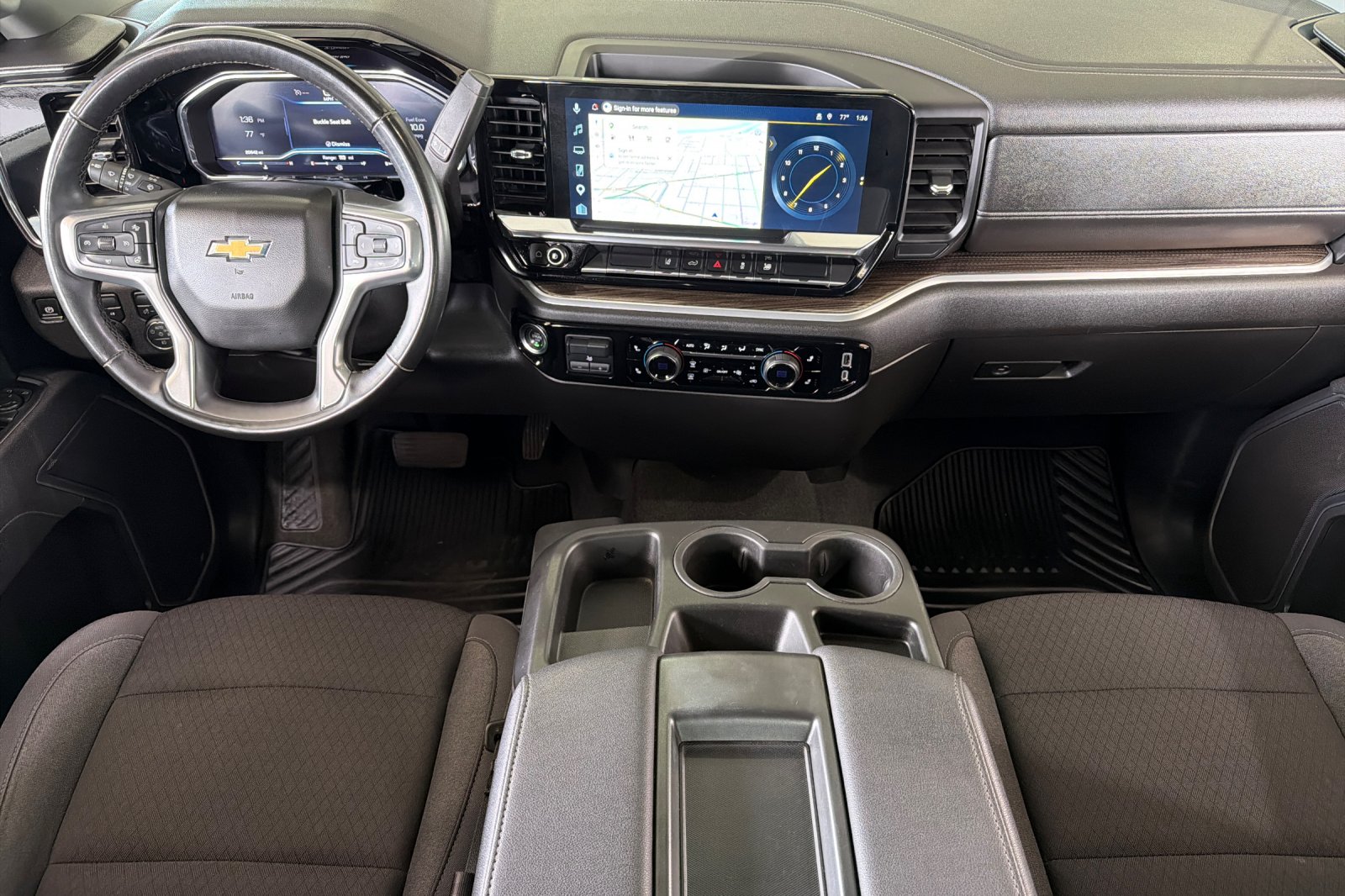 Used 2025 White Chevrolet LT image 11