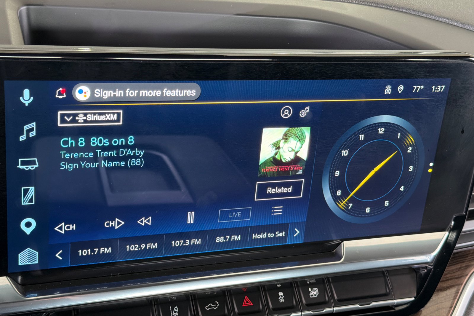 Used 2025 White Chevrolet LT image 15