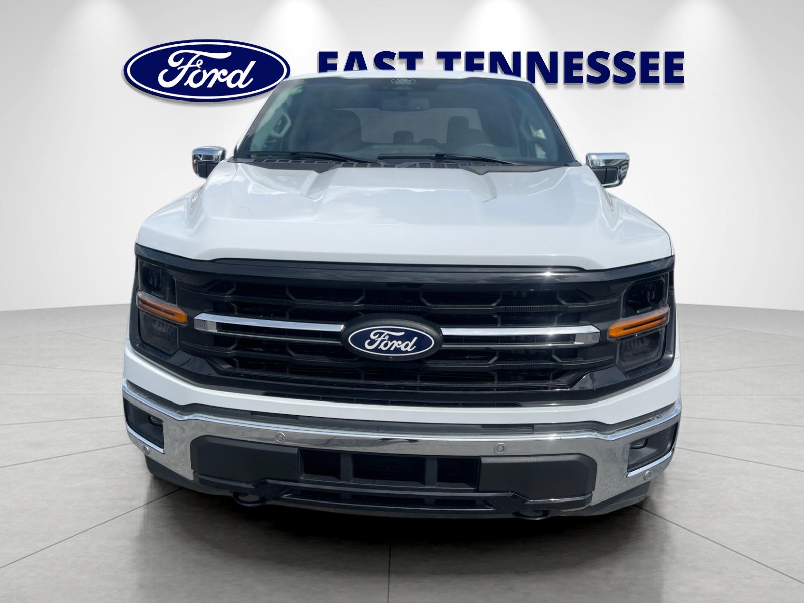 Used 2024 Oxford White Ford XLT image 9