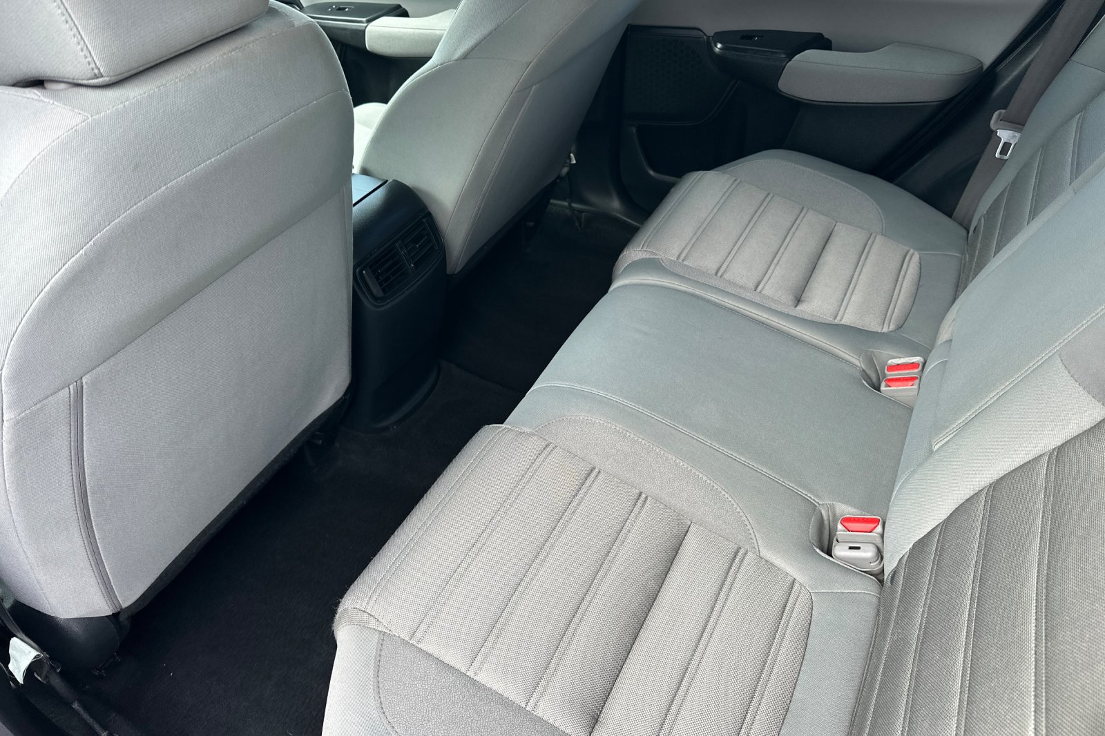 Used 2018  Honda LX image 11