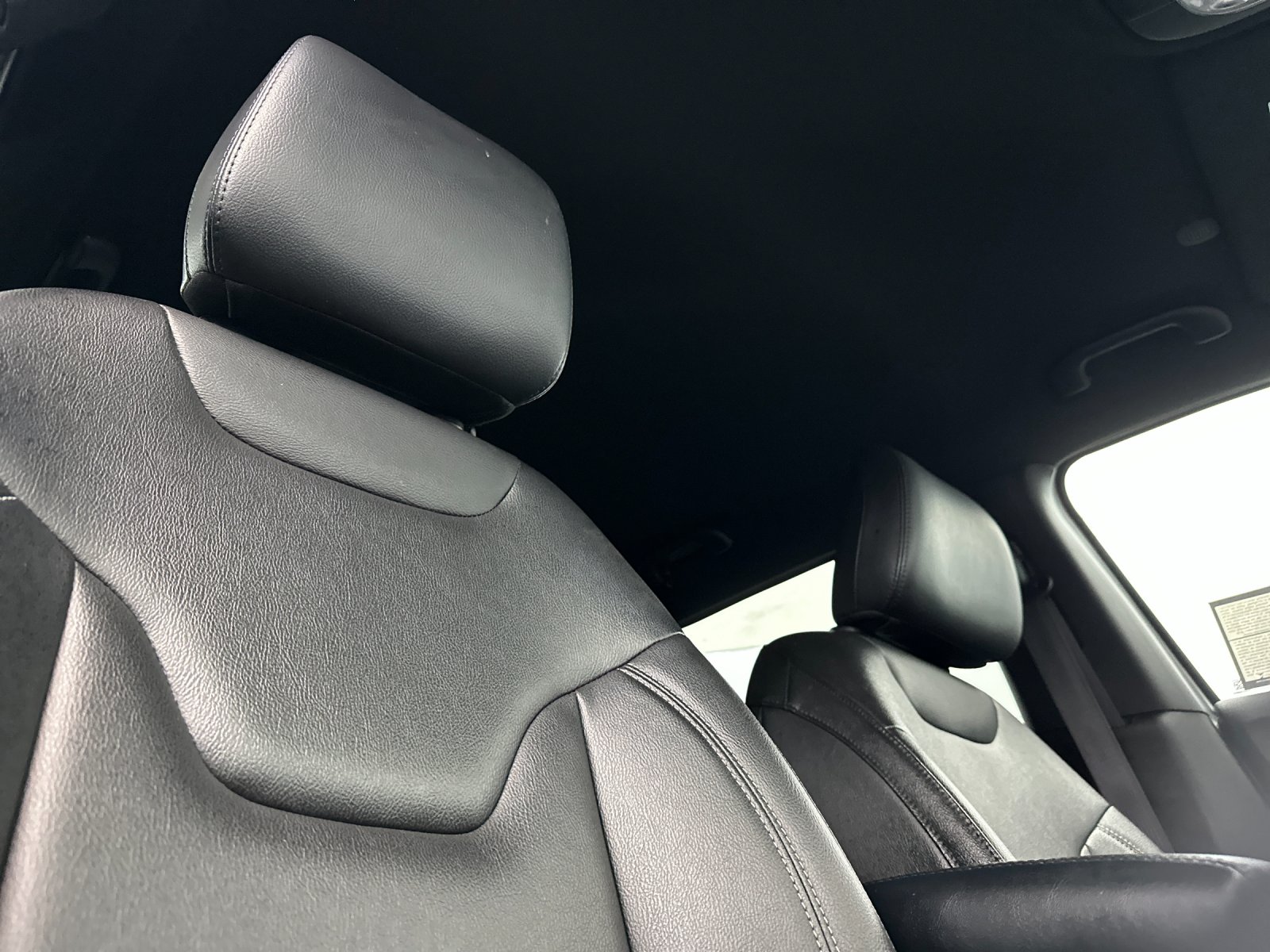 Used 2025 Silver Jeep Limited image 16