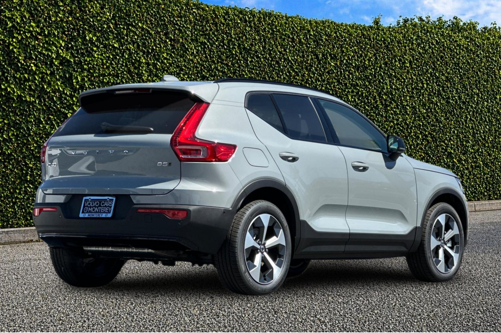 New 2026 Vapour Grey Volvo Plus image 6