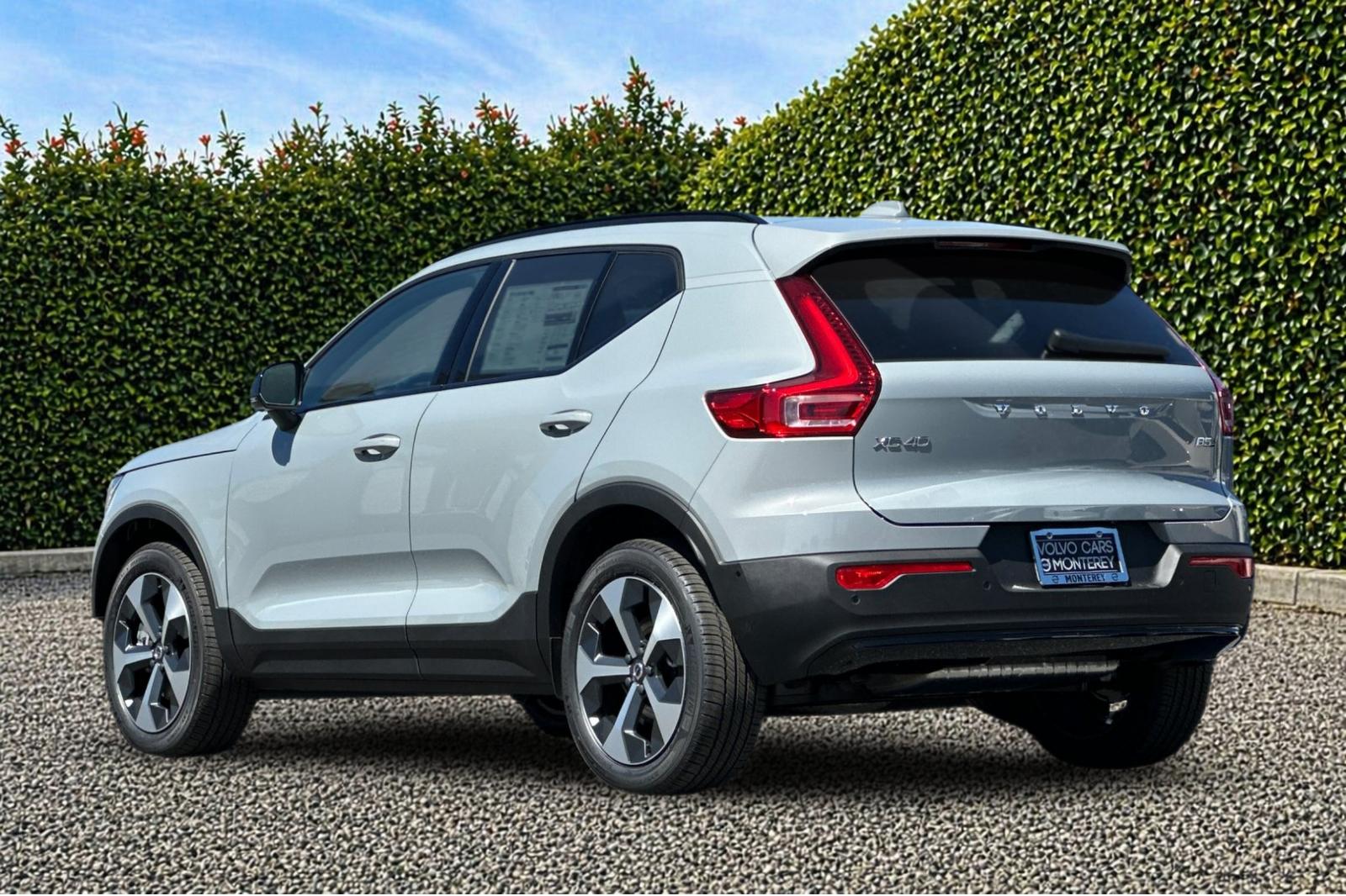 New 2026 Vapour Grey Volvo Plus image 4