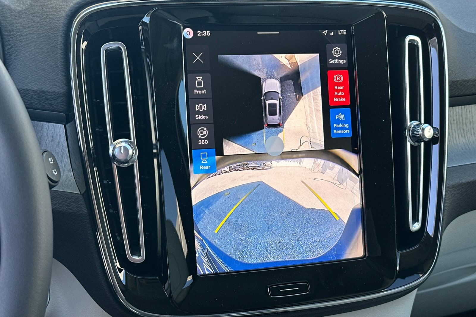 New 2026 Vapour Grey Volvo Plus image 18