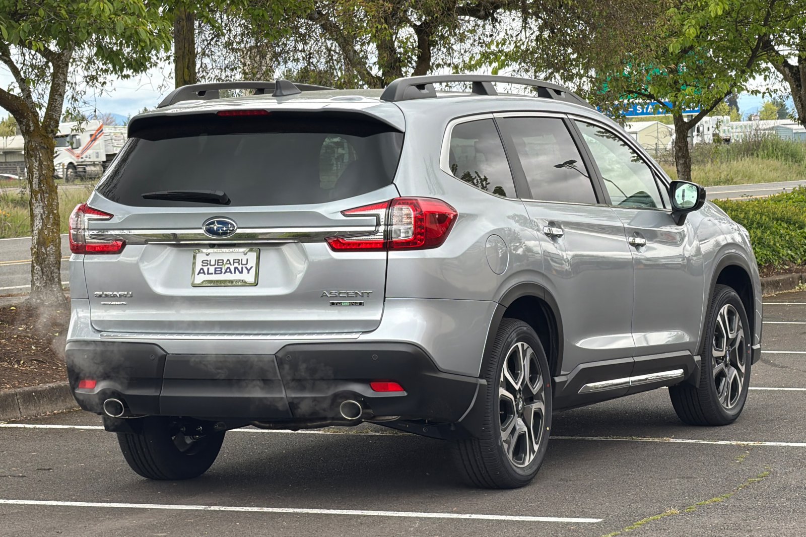 New 2026 ICE SILVER METALLIC Subaru Touring 7-Passenger image 4