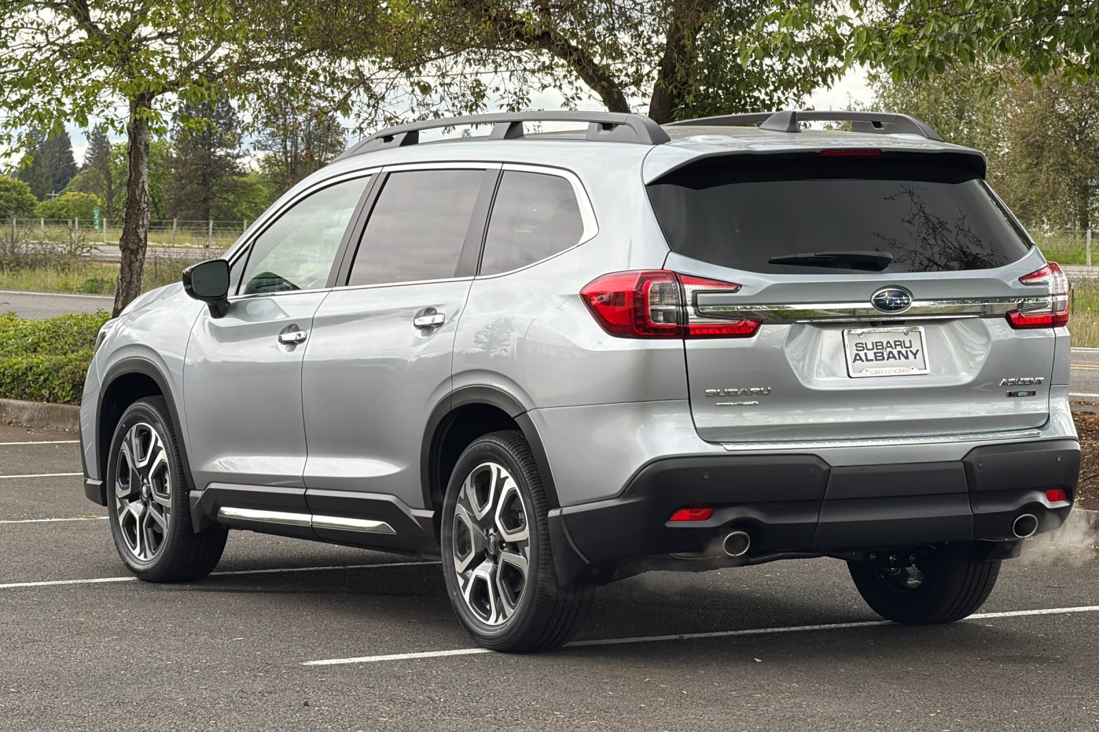 New 2026 ICE SILVER METALLIC Subaru Touring 7-Passenger image 6