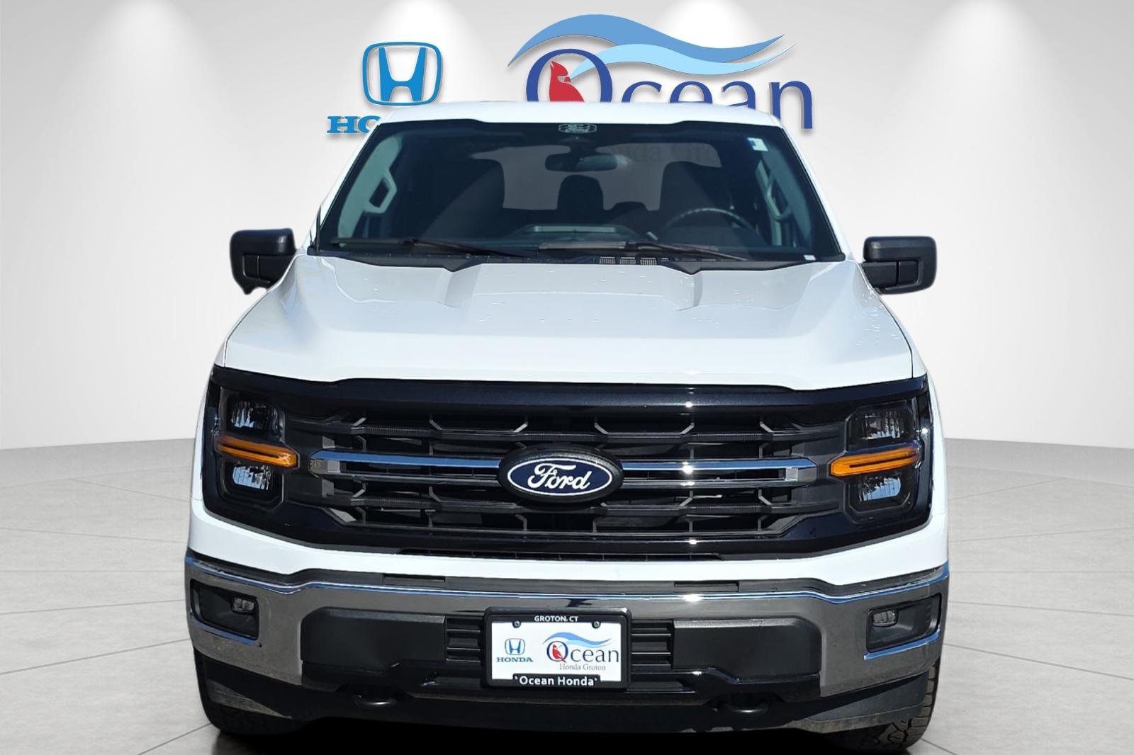 Used 2025 Oxford White Ford XLT image 8