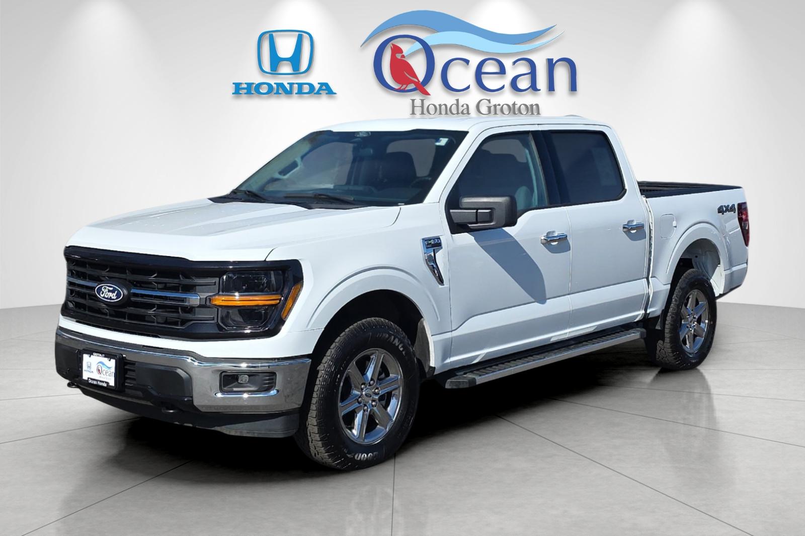 Used 2025 Oxford White Ford XLT image 7
