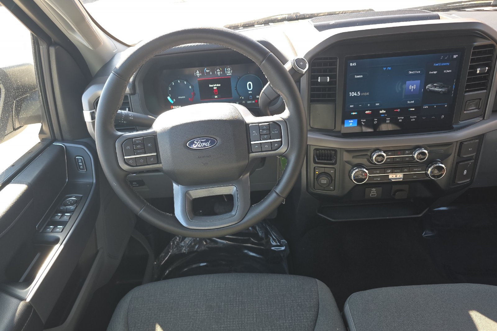 Used 2025 Oxford White Ford XLT image 14