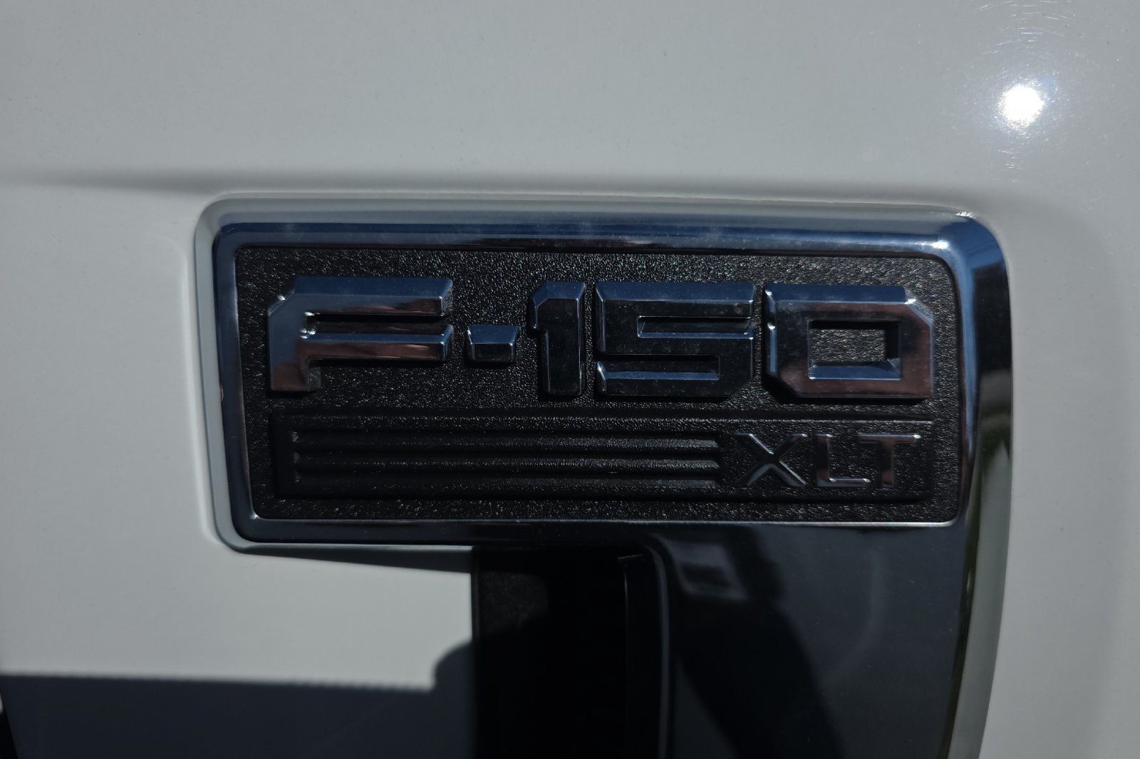 Used 2025 Oxford White Ford XLT image 32