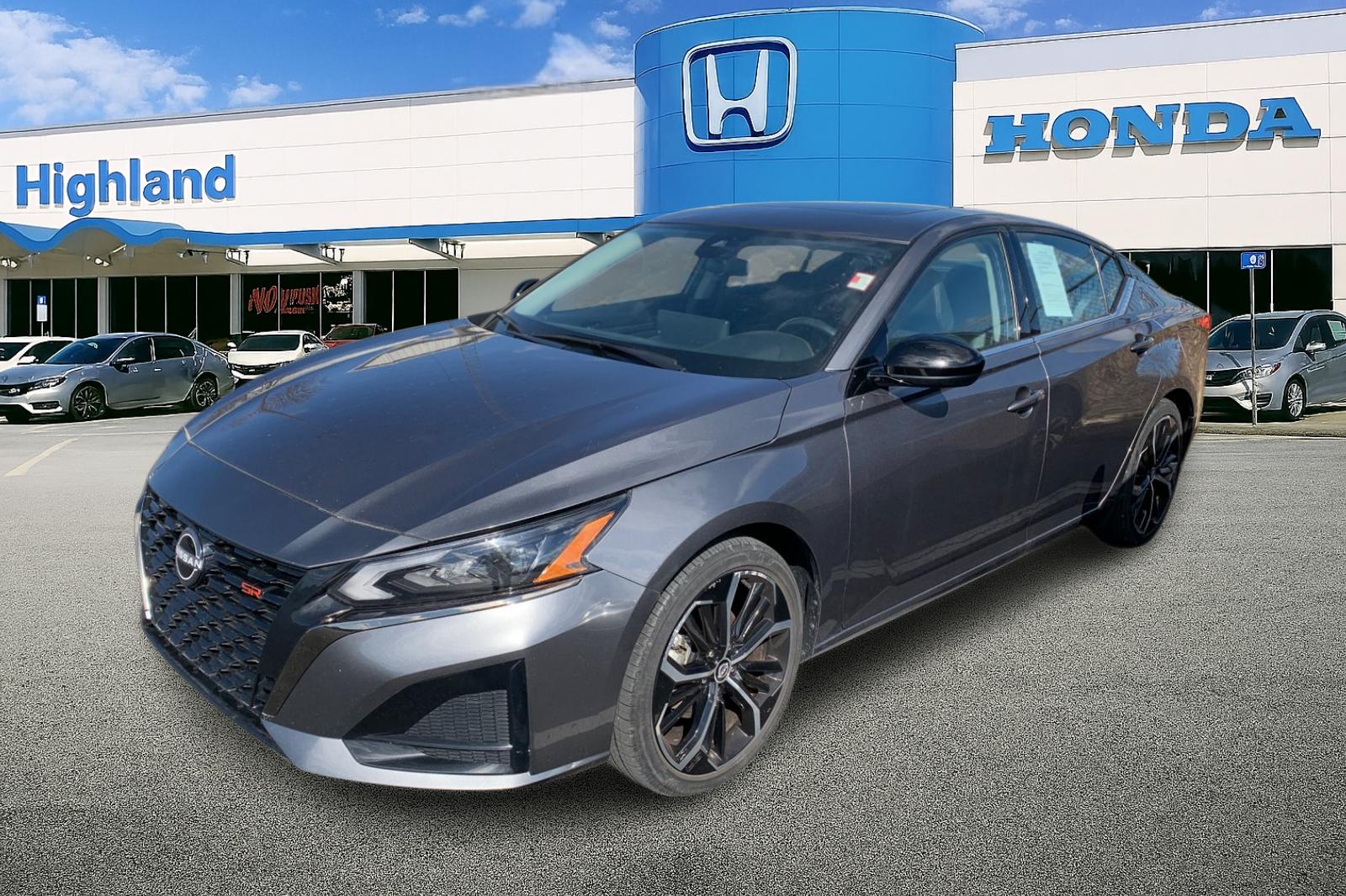 2024 Nissan Altima SR