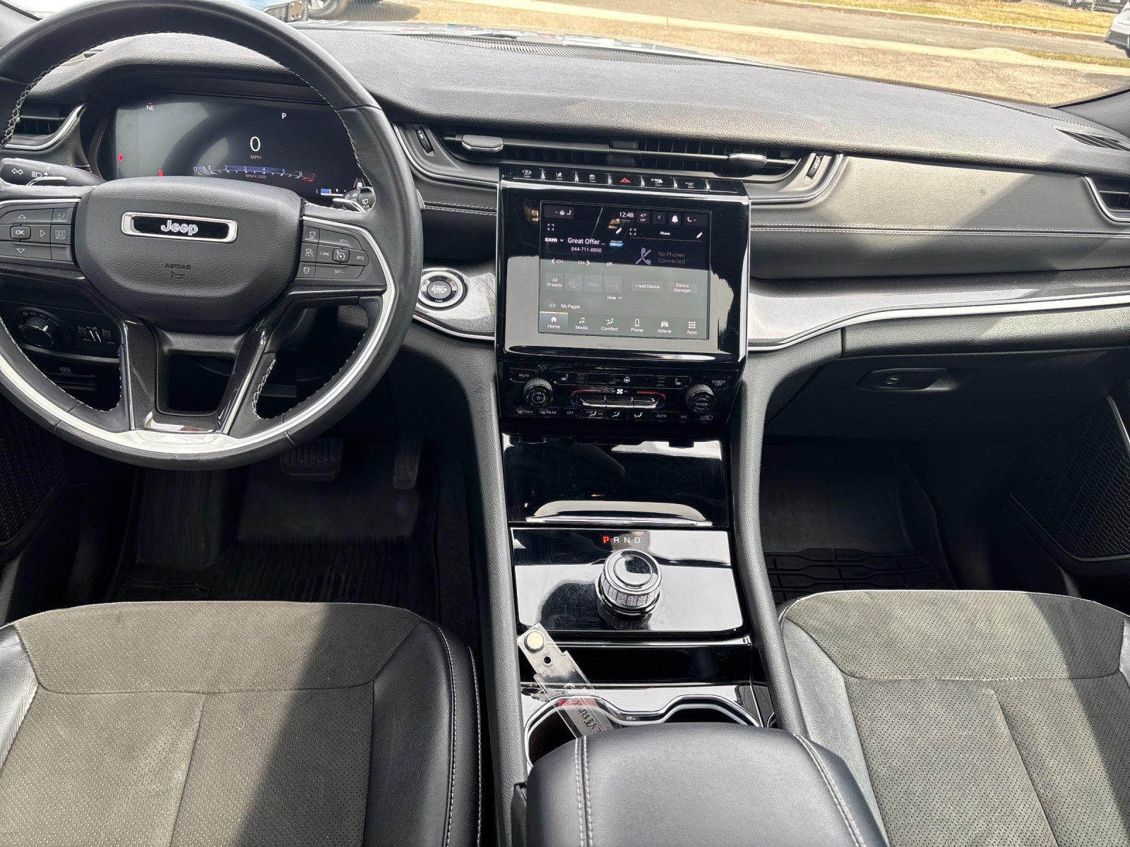 Used 2022 Silver Zynith Jeep Altitude image 14