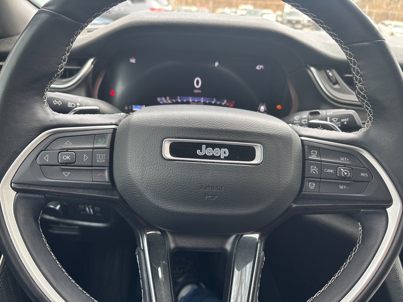 Used 2022 Silver Zynith Jeep Altitude image 24
