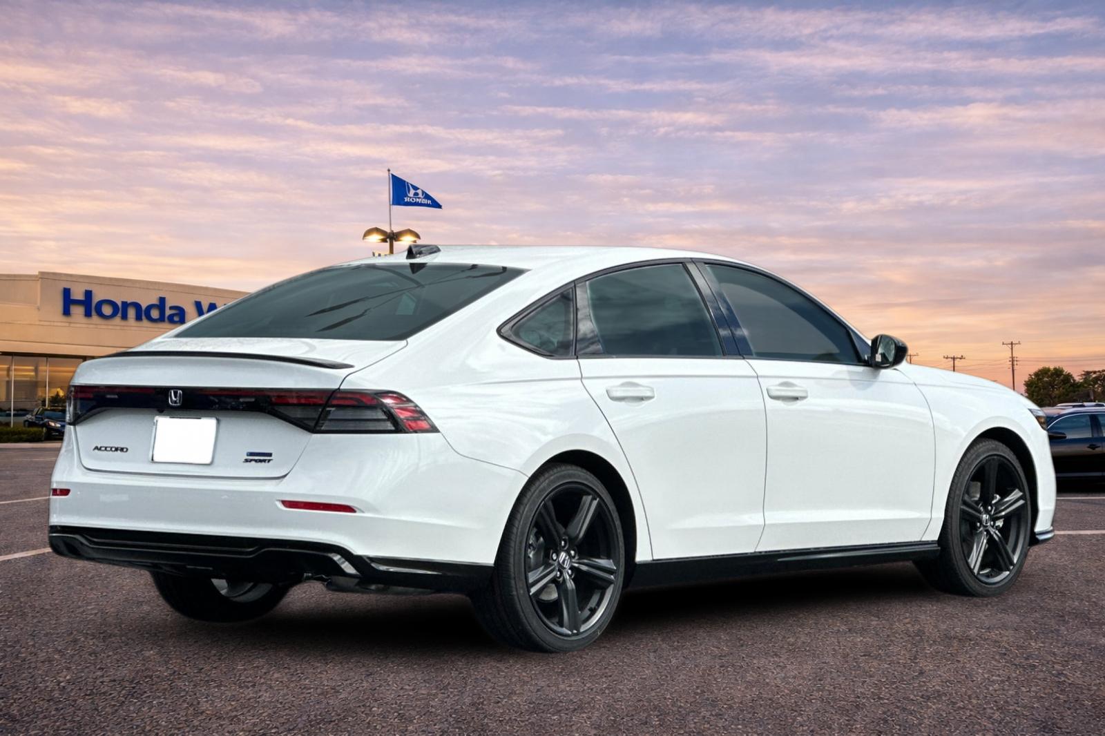New 2026 Platinum White Pearl Honda Sport-L image 4