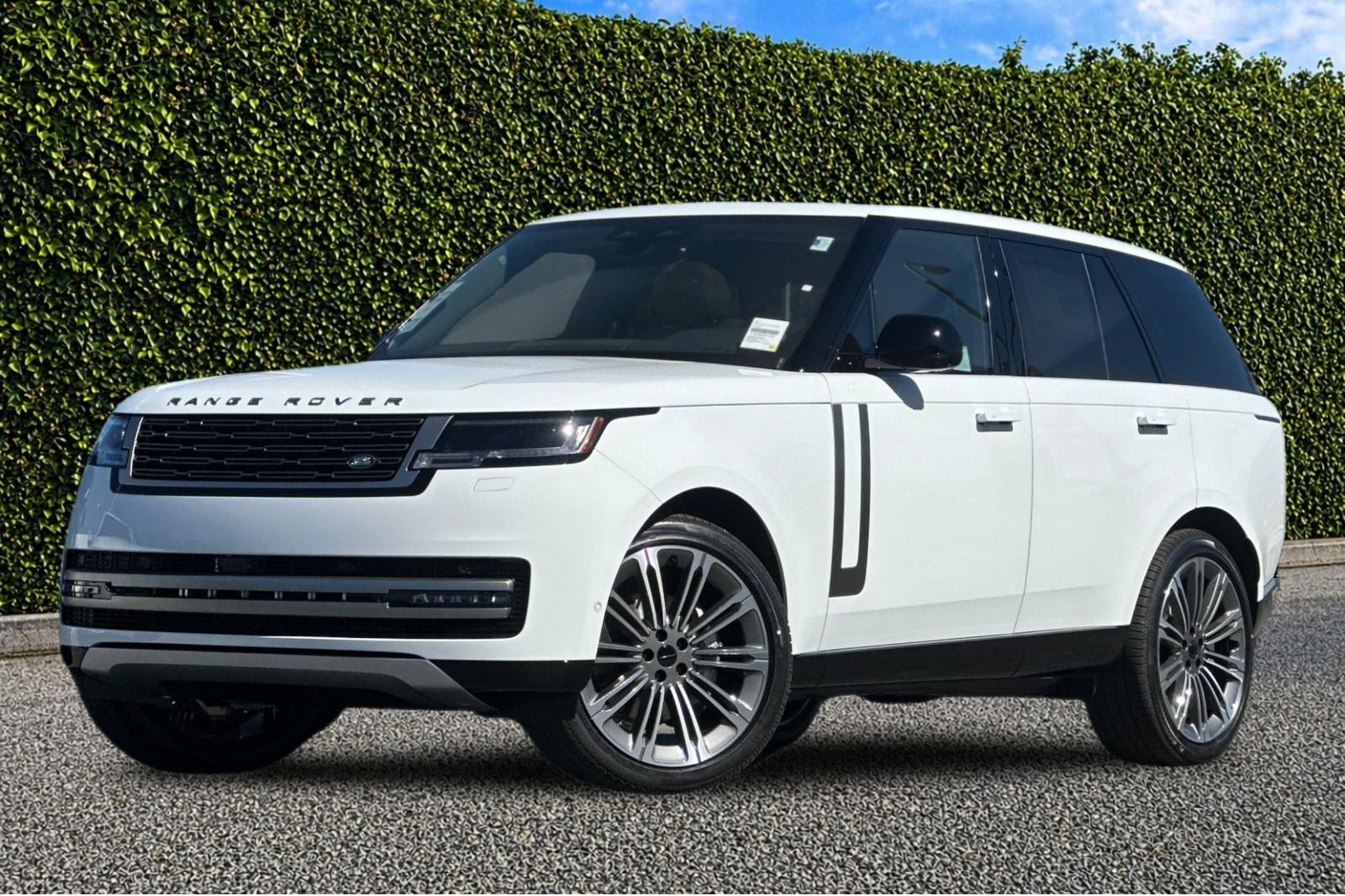 2026 Land Rover Range Rover 3.0 SE SWB's photo