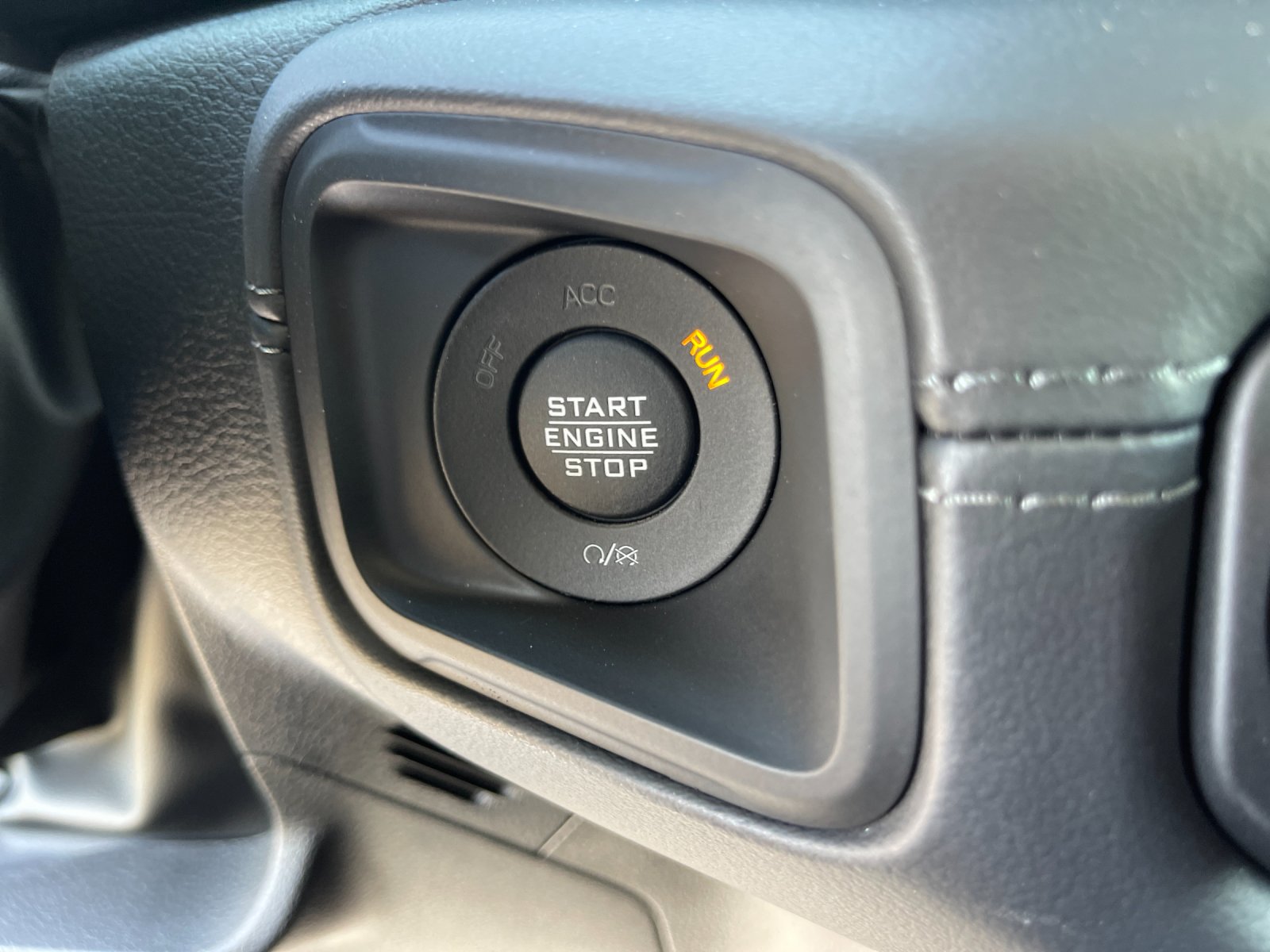 New 2026 Hydro Blue Pearlcoat Jeep Rubicon image 24