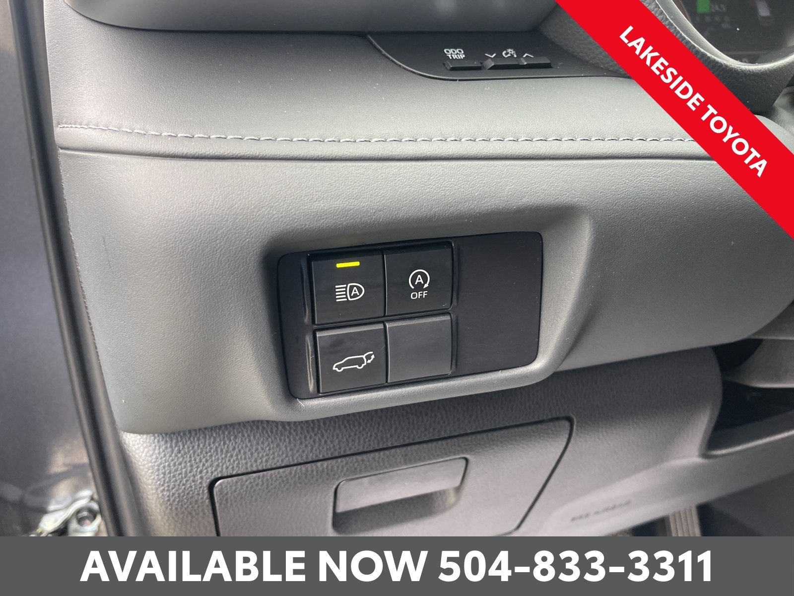 2025 Toyota Highlander LE - Photo 27