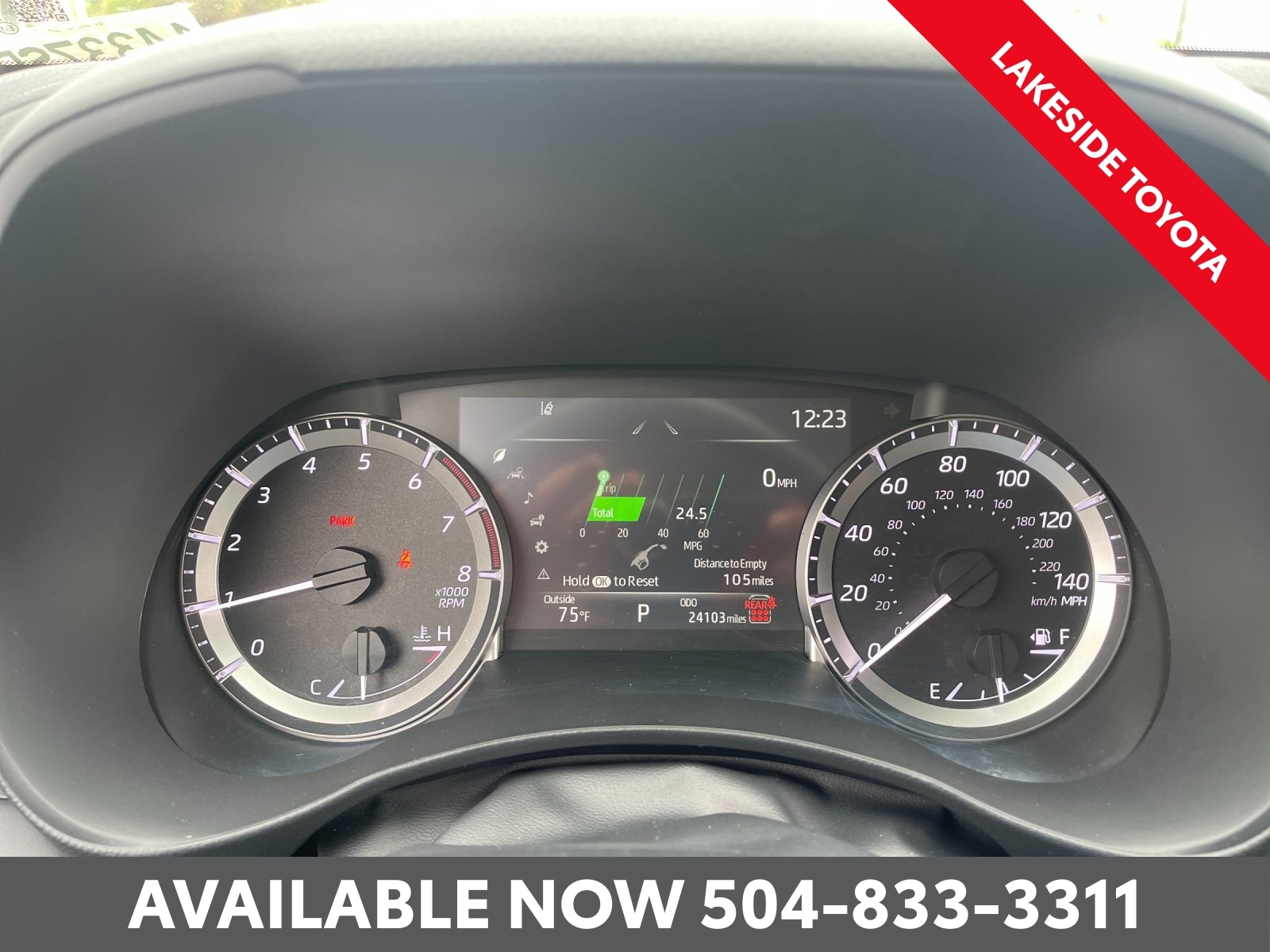 2025 Toyota Highlander LE - Photo 35