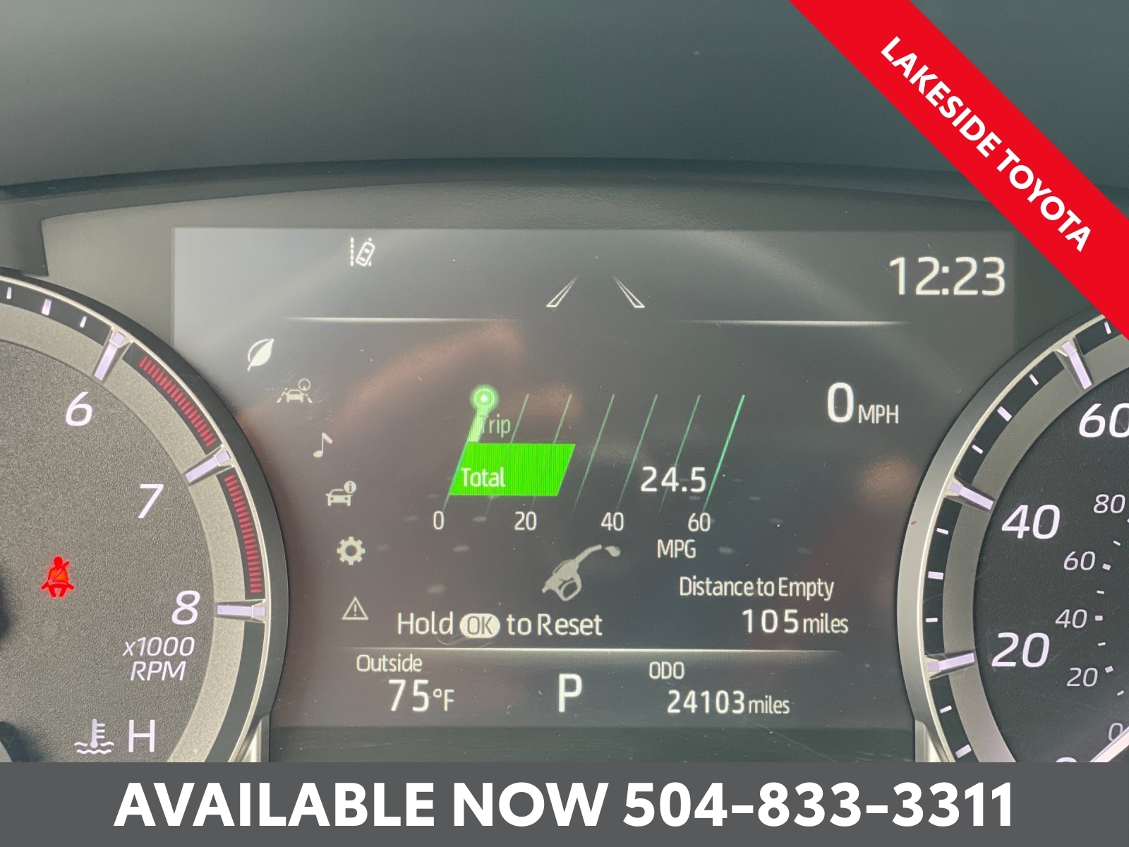 2025 Toyota Highlander LE - Photo 36