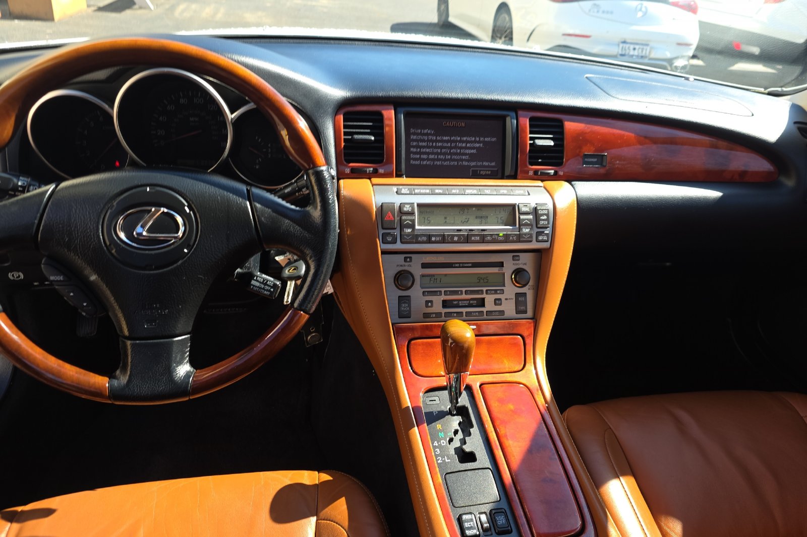 Used 2002 White Gold Crystal Lexus 430 image 14