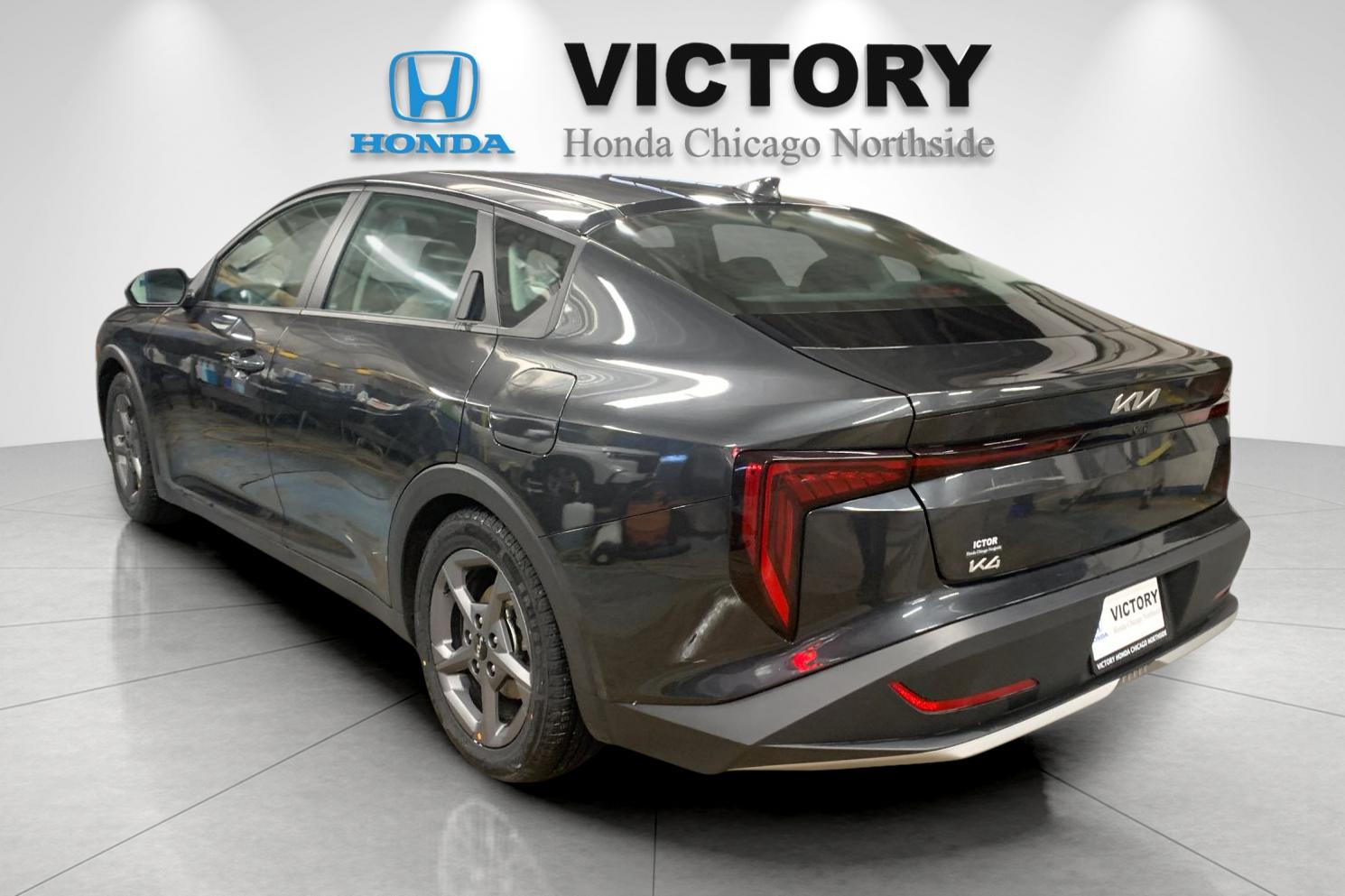 Used 2025 Gray Kia LXS image 4