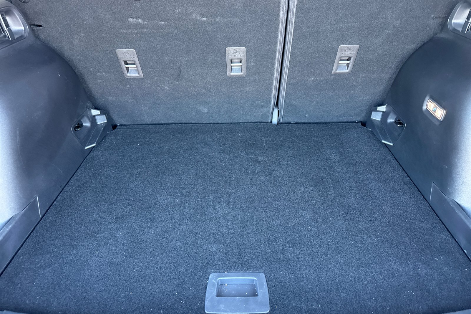 Used 2025 Azure Gray Metallic Ford Outer Banks image 19