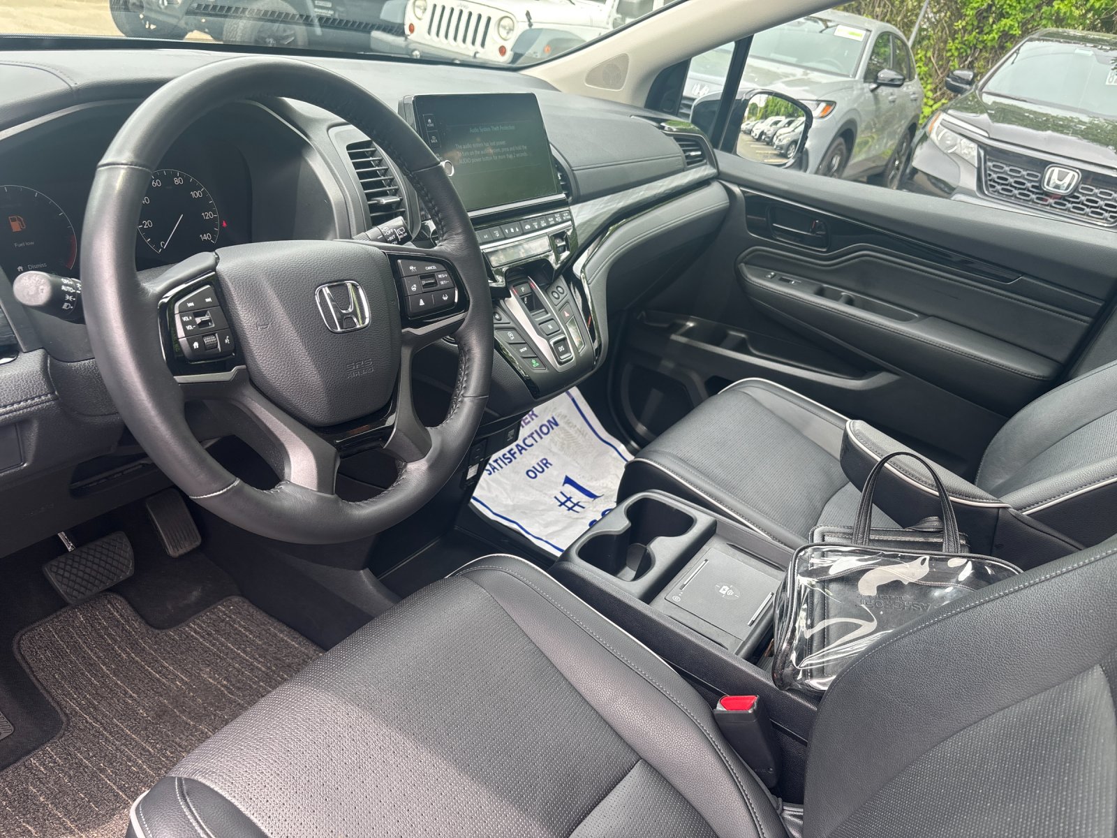 2025 Honda Odyssey Elite - Photo 11