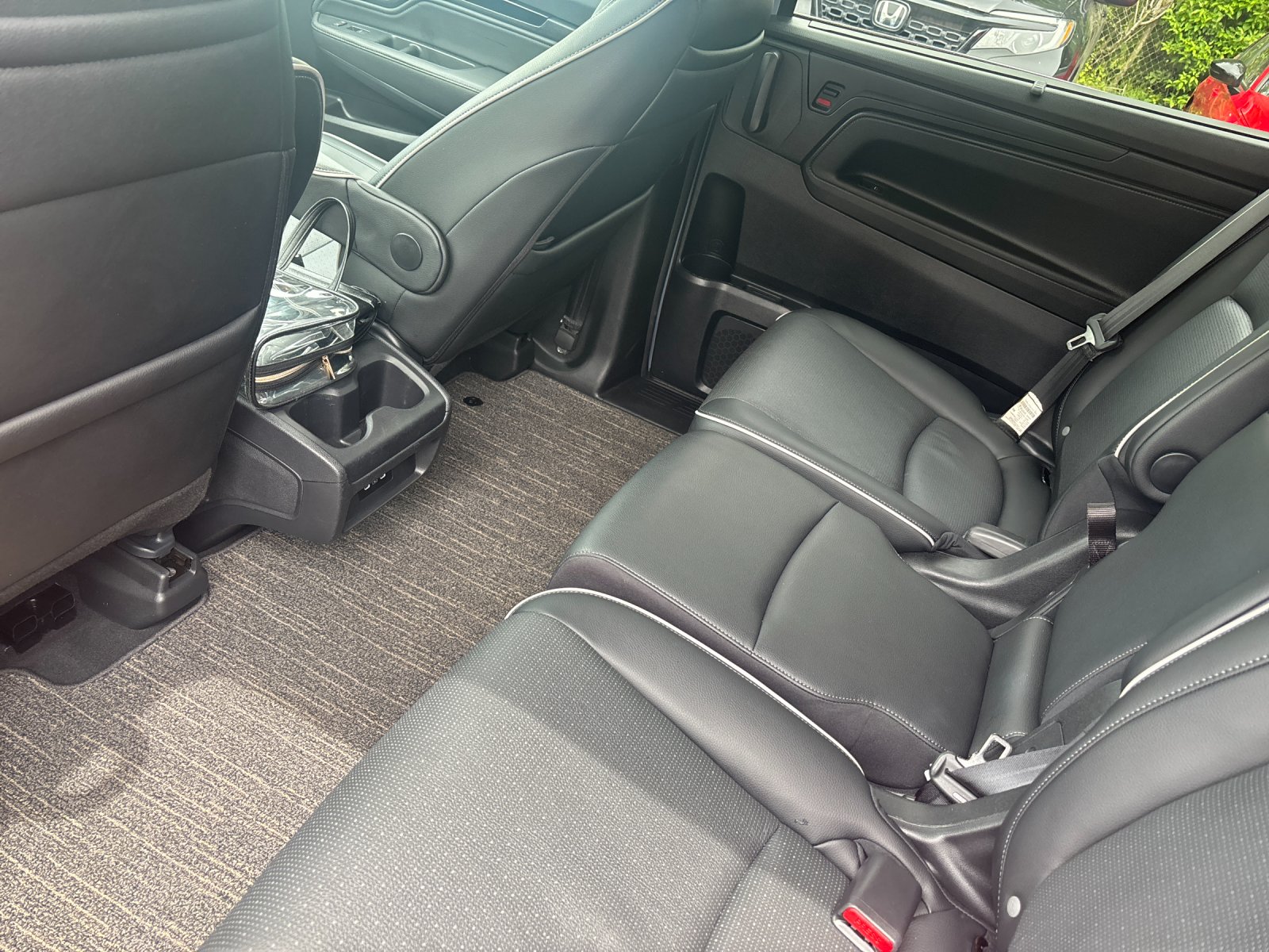 2025 Honda Odyssey Elite - Photo 13
