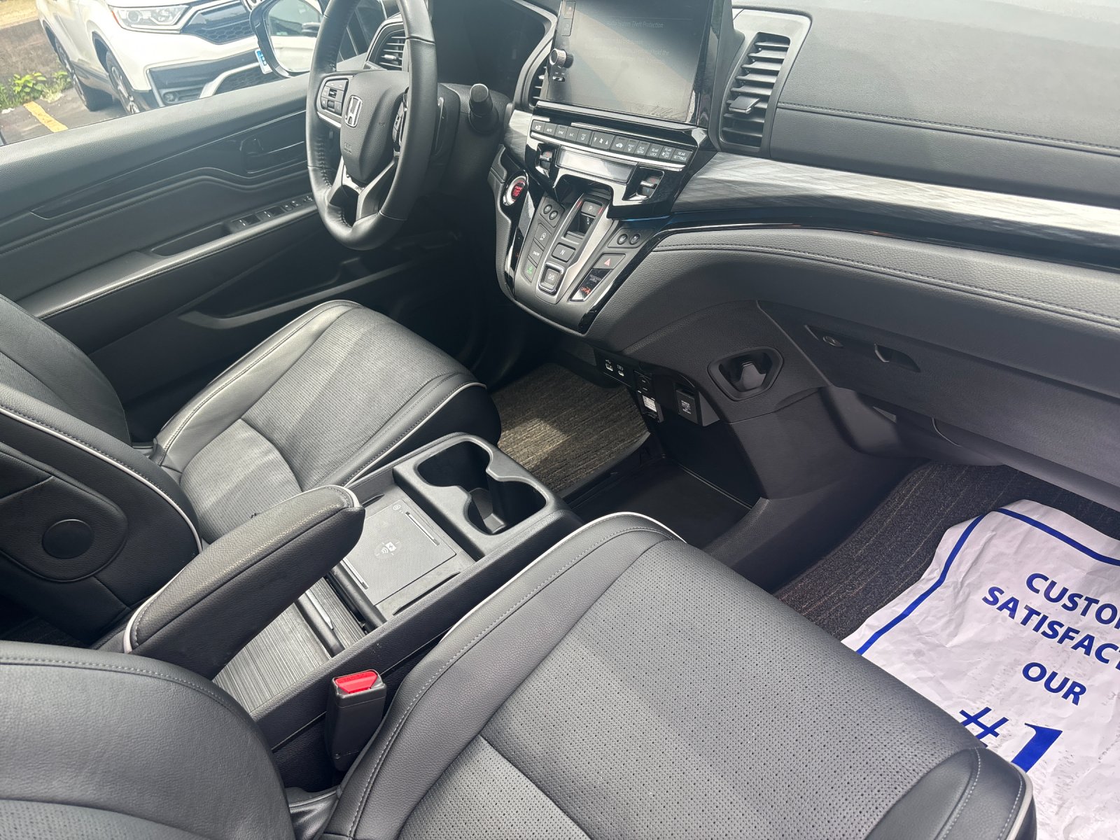 2025 Honda Odyssey Elite - Photo 19