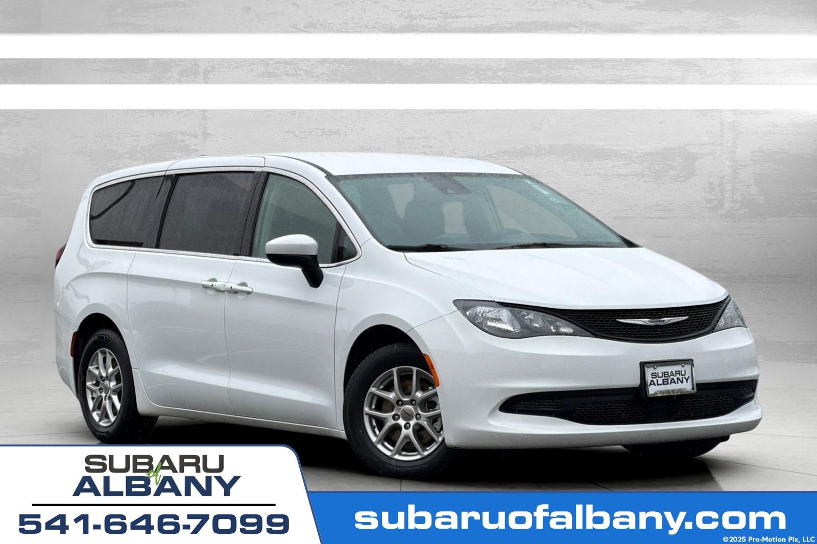 2023 Chrysler Voyager