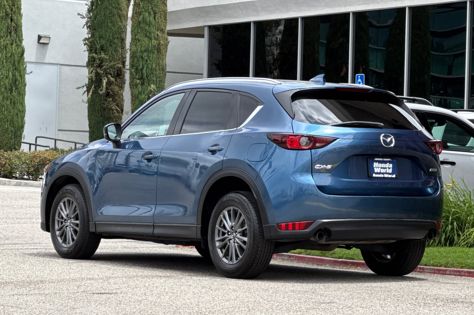 Used 2018 Eternal Blue Mazda Sport image 6