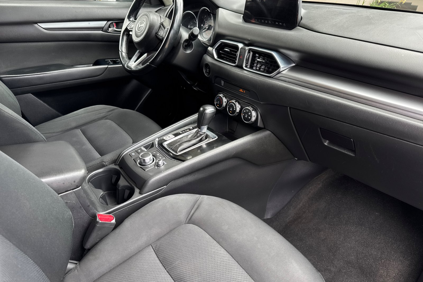 Used 2018 Eternal Blue Mazda Sport image 16