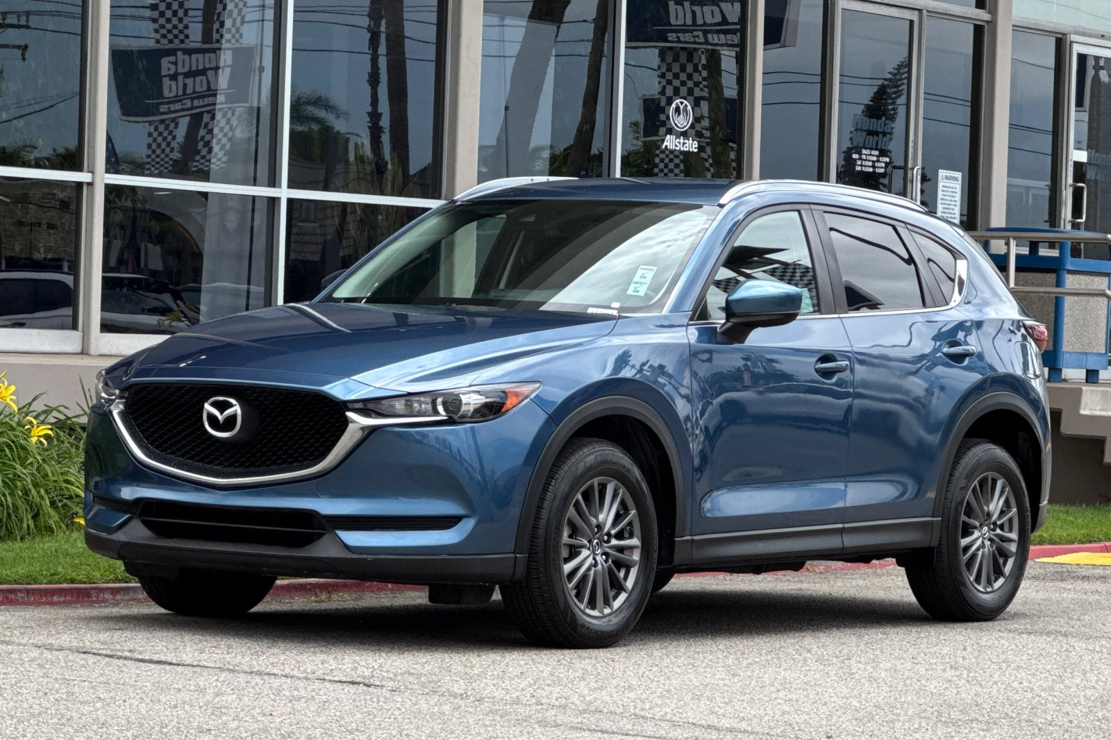 Used 2018 Eternal Blue Mazda Sport image 8
