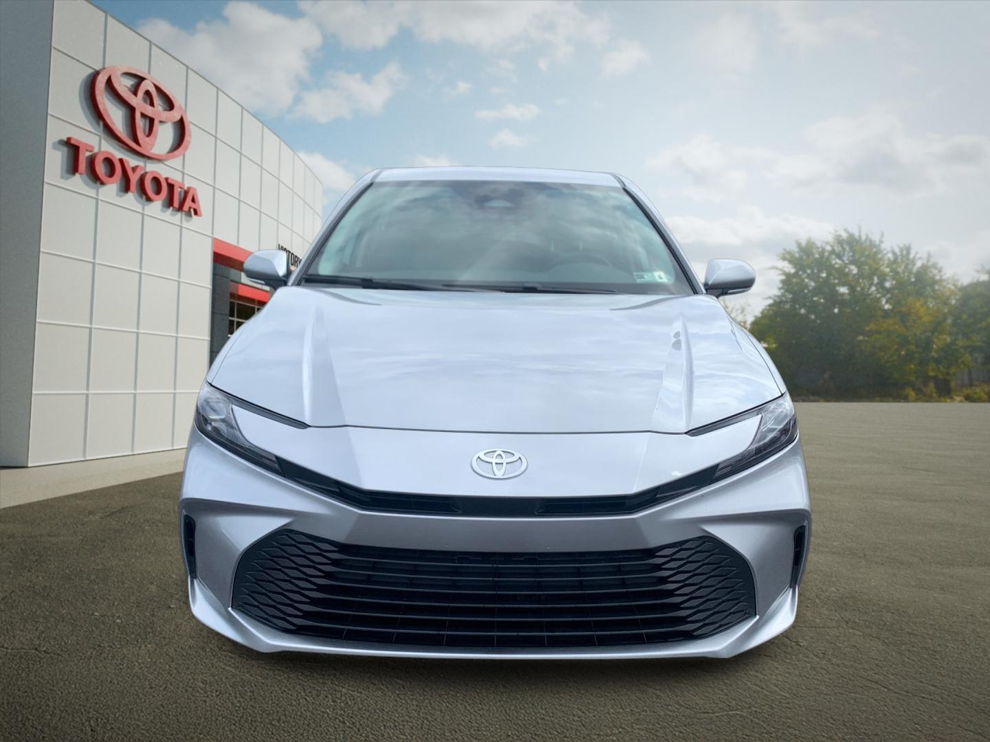 Used 2025 Silver Toyota LE image 8