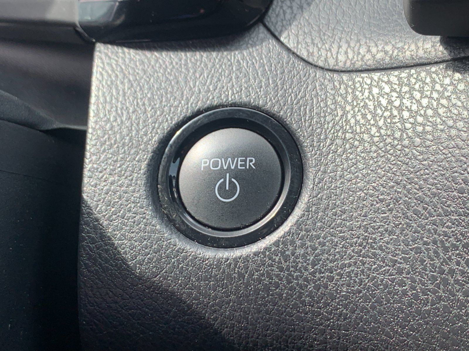Used 2025 Silver Toyota LE image 25