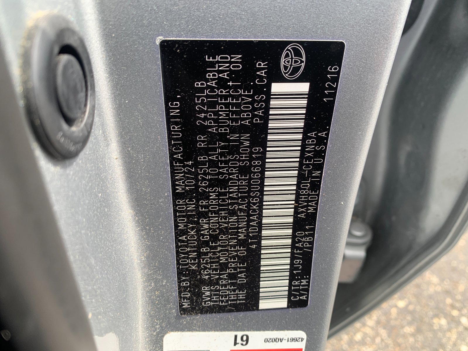 Used 2025 Silver Toyota LE image 33