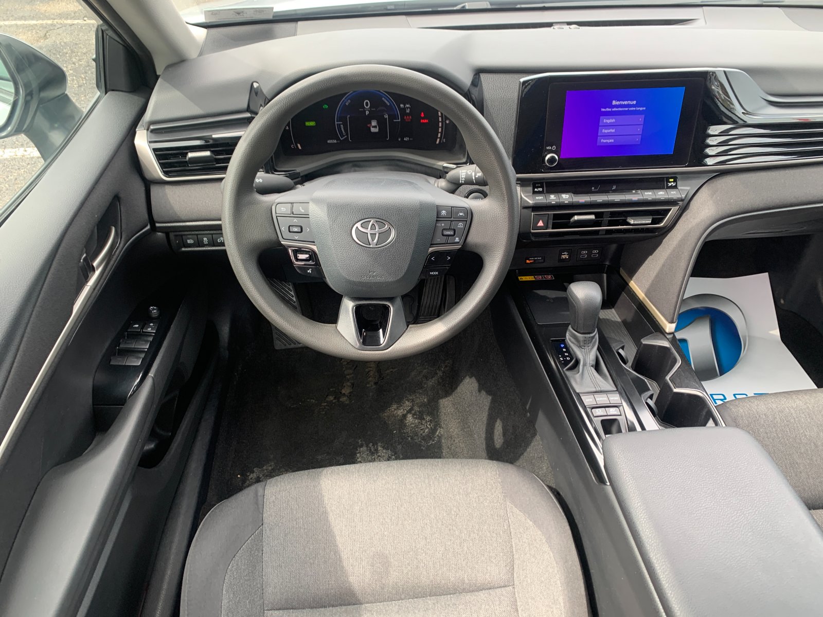 Used 2025 Silver Toyota LE image 17
