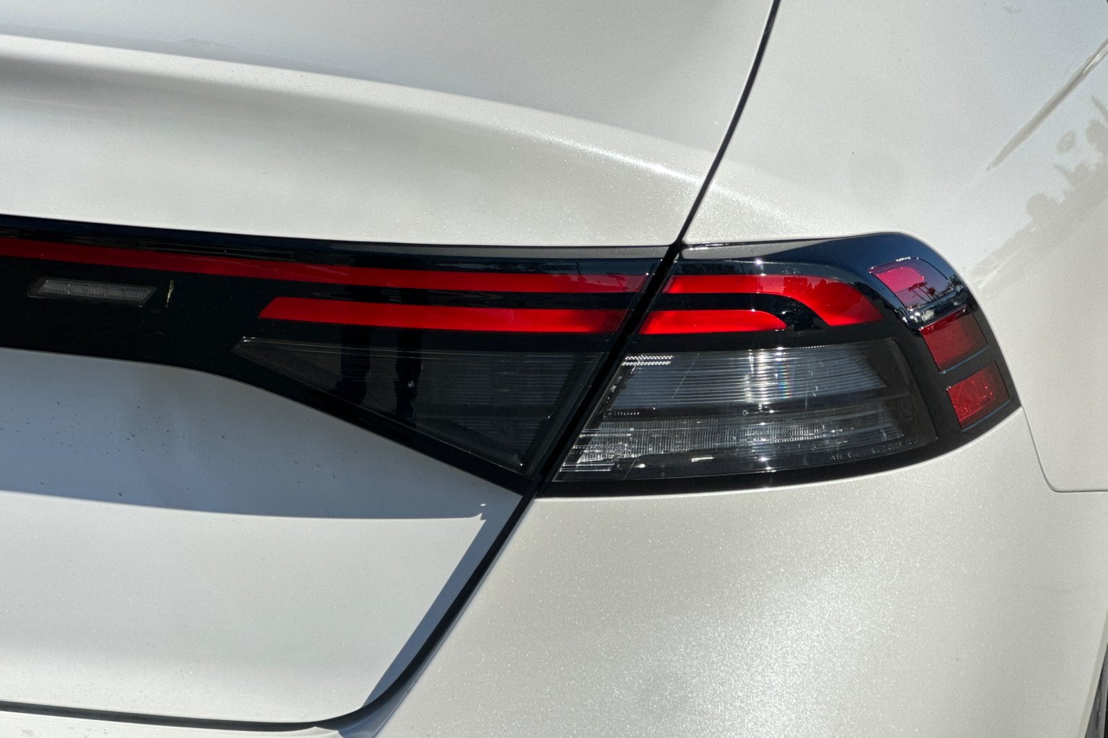 New 2026 Platinum White Pearl Honda SE image 29