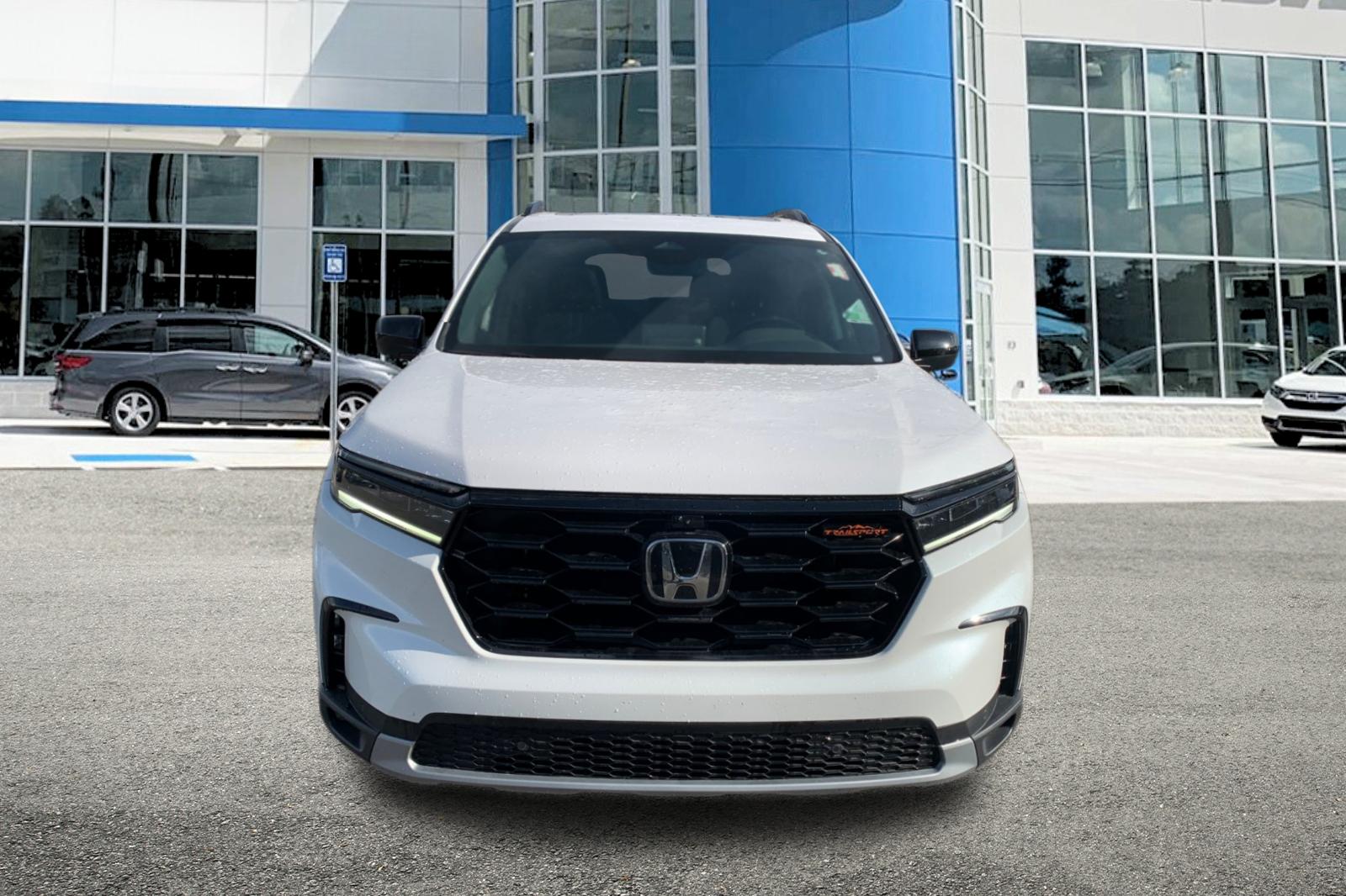 Certified Used 2025 Platinum White Pearl Honda TrailSport image 8