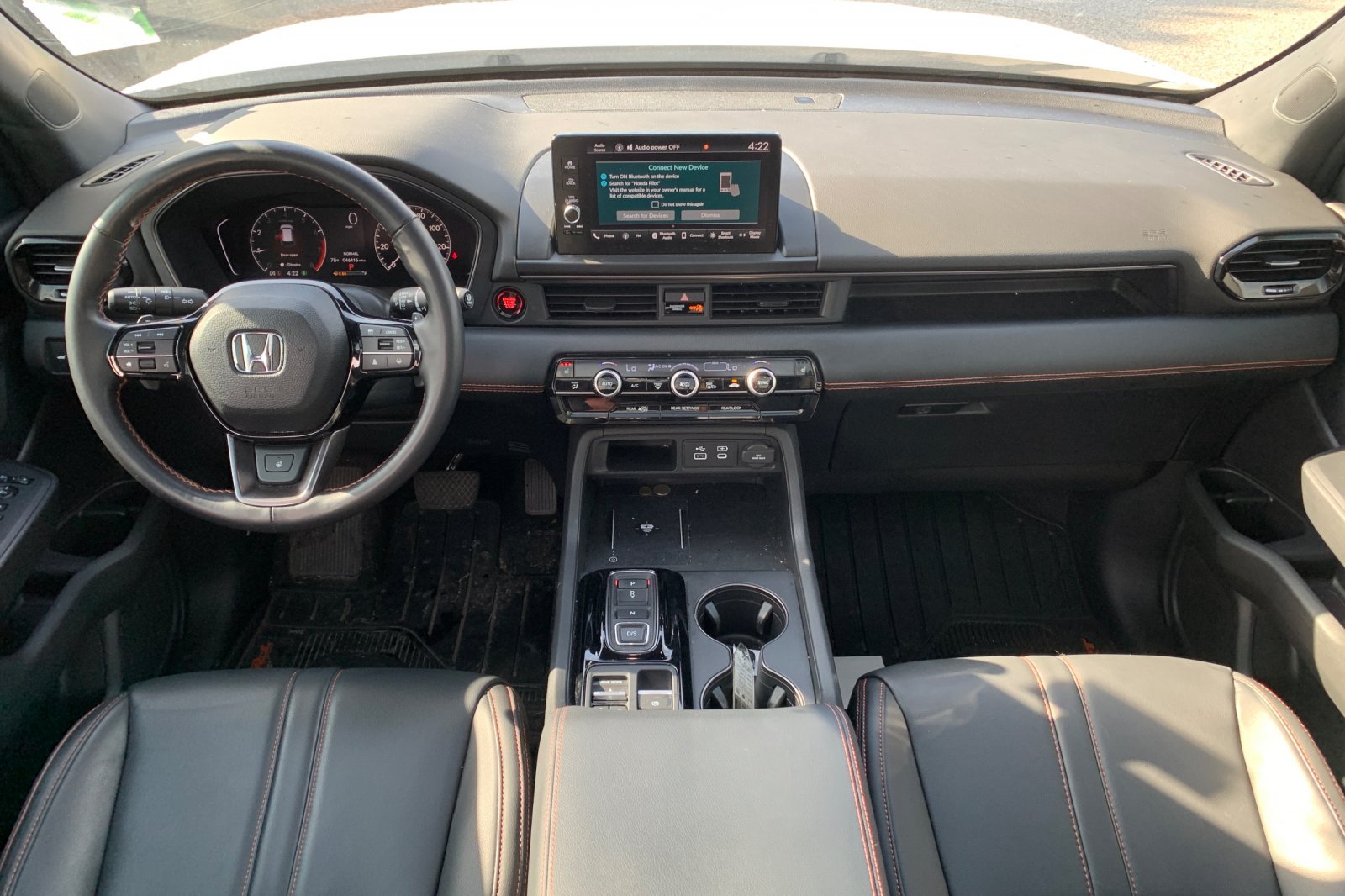 Certified Used 2025 Platinum White Pearl Honda TrailSport image 16