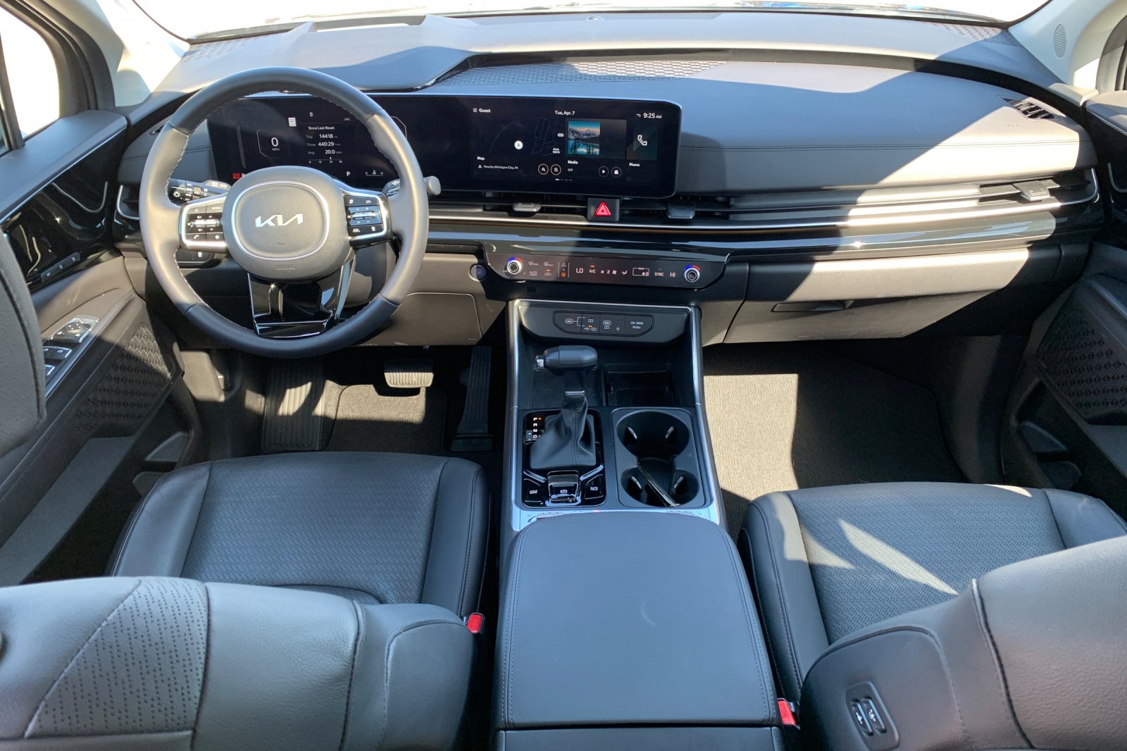 Used 2025 Panthera Metal Kia SX Prestige image 16