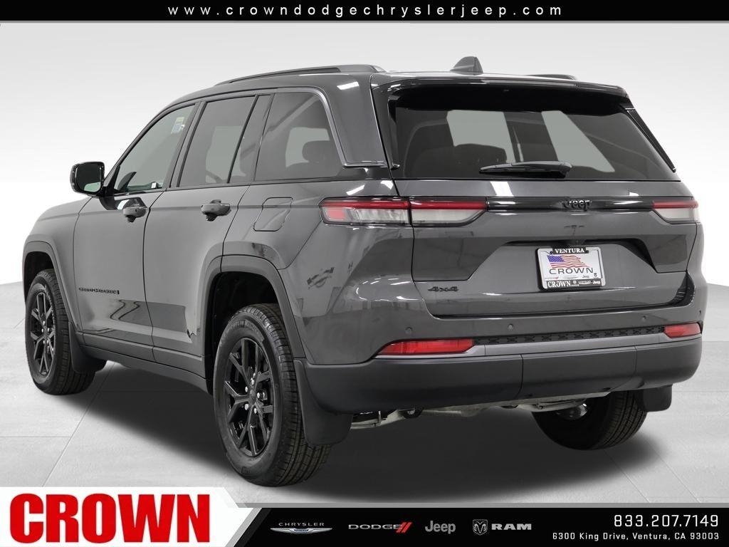 New 2026 Baltic Gray Metallic Clear-Coat Exterior Paint Jeep Altitude image 29