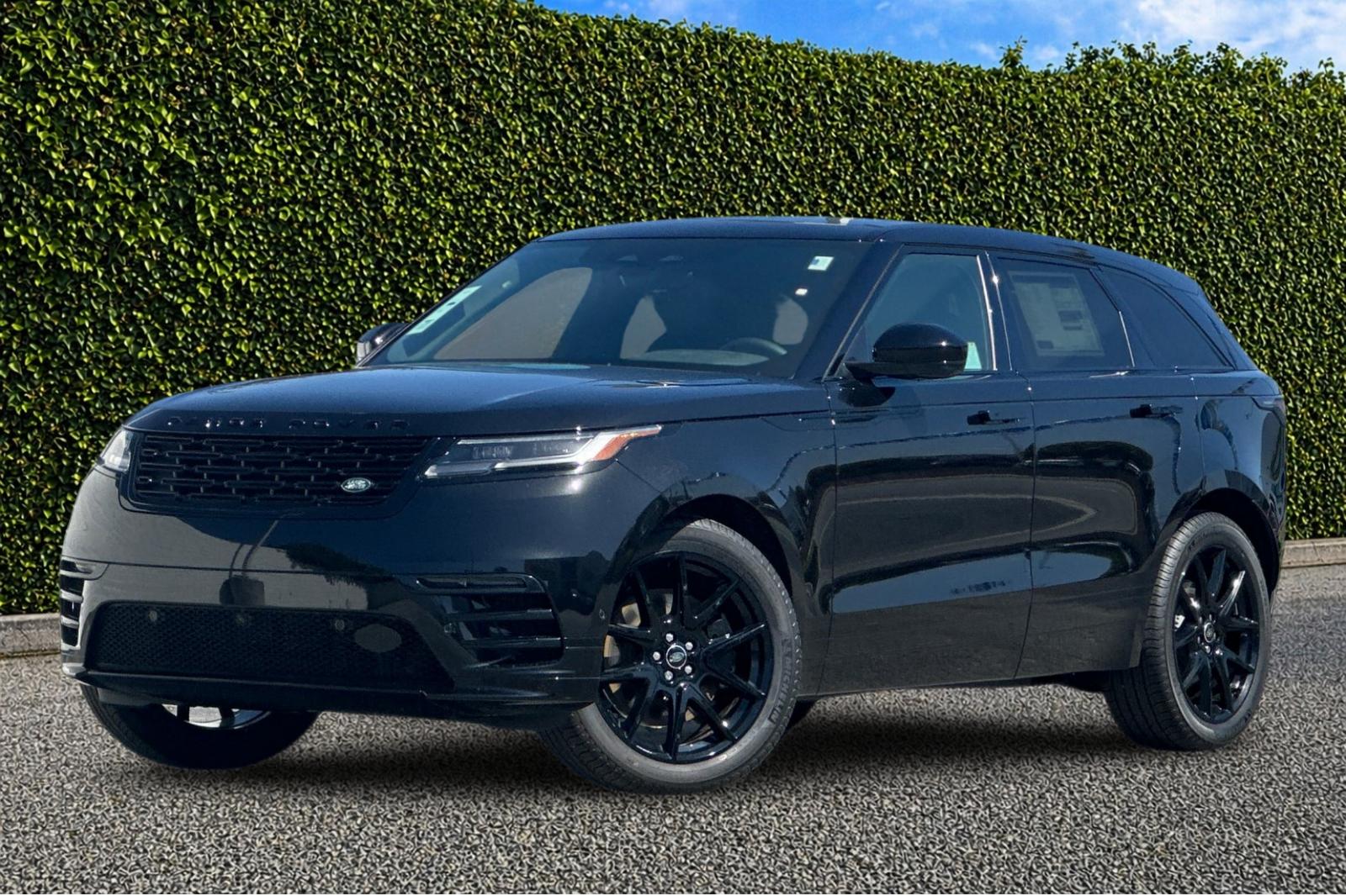 2026 Land Rover Range Rover Velar Dynamic SE