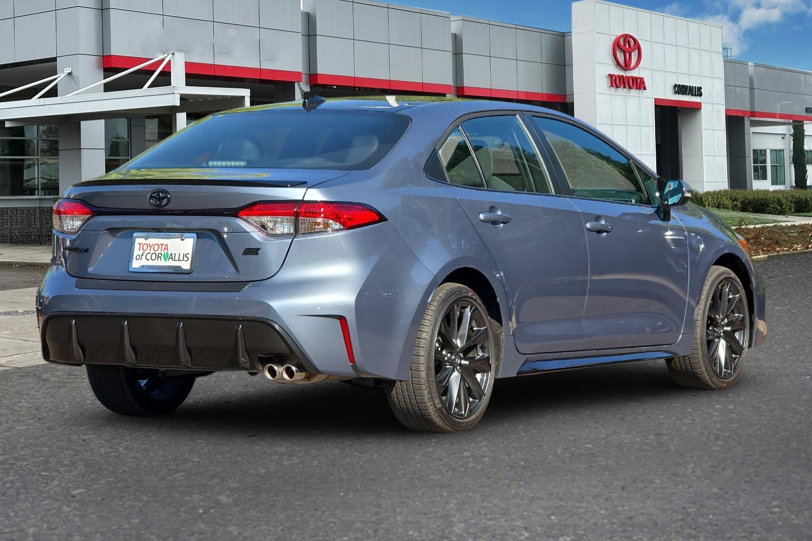 Used 2026 Celestite/Midnight Blk Me Toyota SE image 4