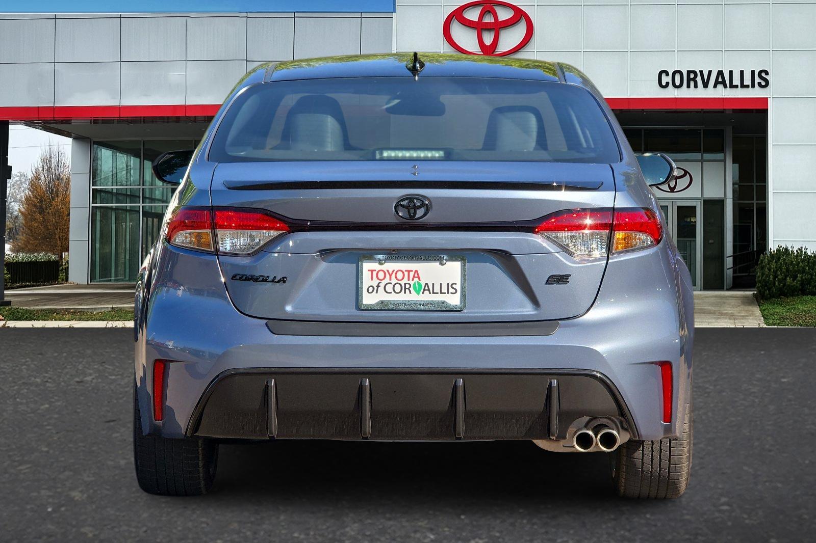 Used 2026 Celestite/Midnight Blk Me Toyota SE image 5