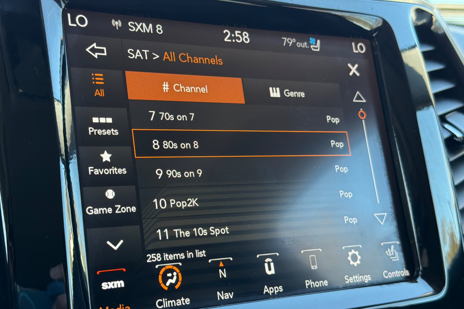 Used 2020 Gray Jeep Limited image 29