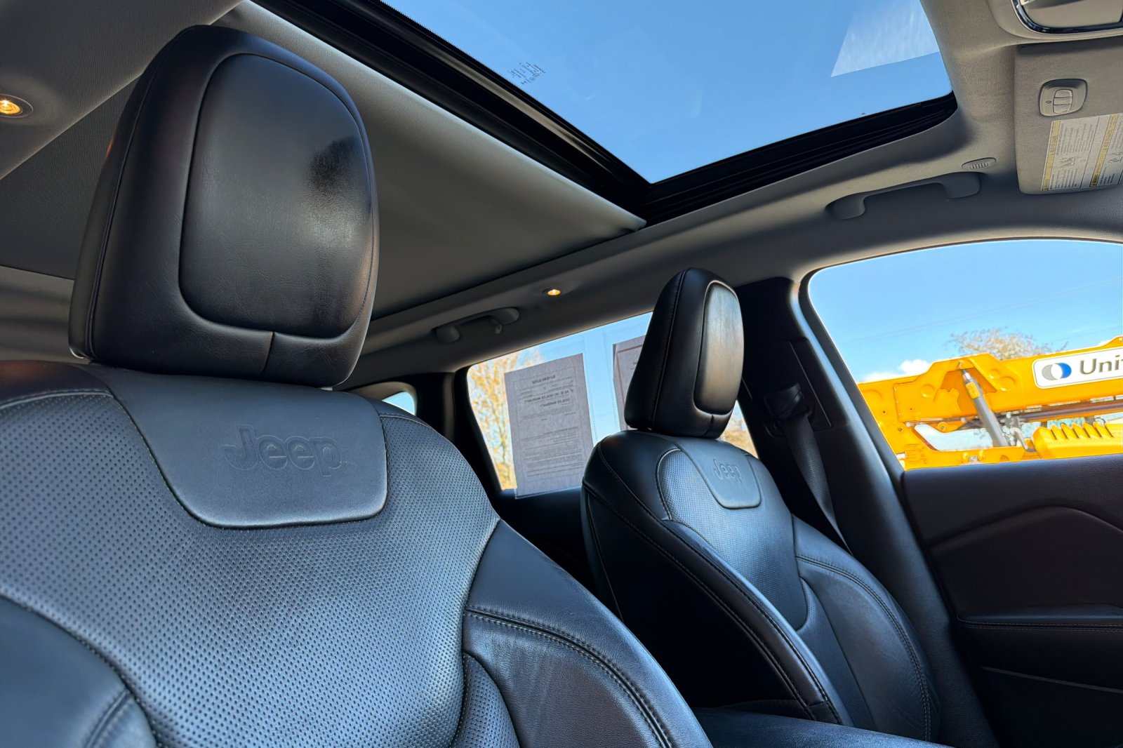 Used 2020 Gray Jeep Limited image 17