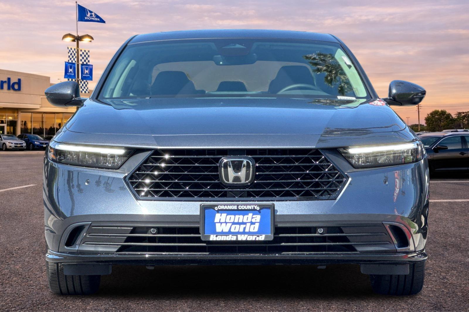 New 2026 Meteorite Gray Metallic Honda EX-L image 9