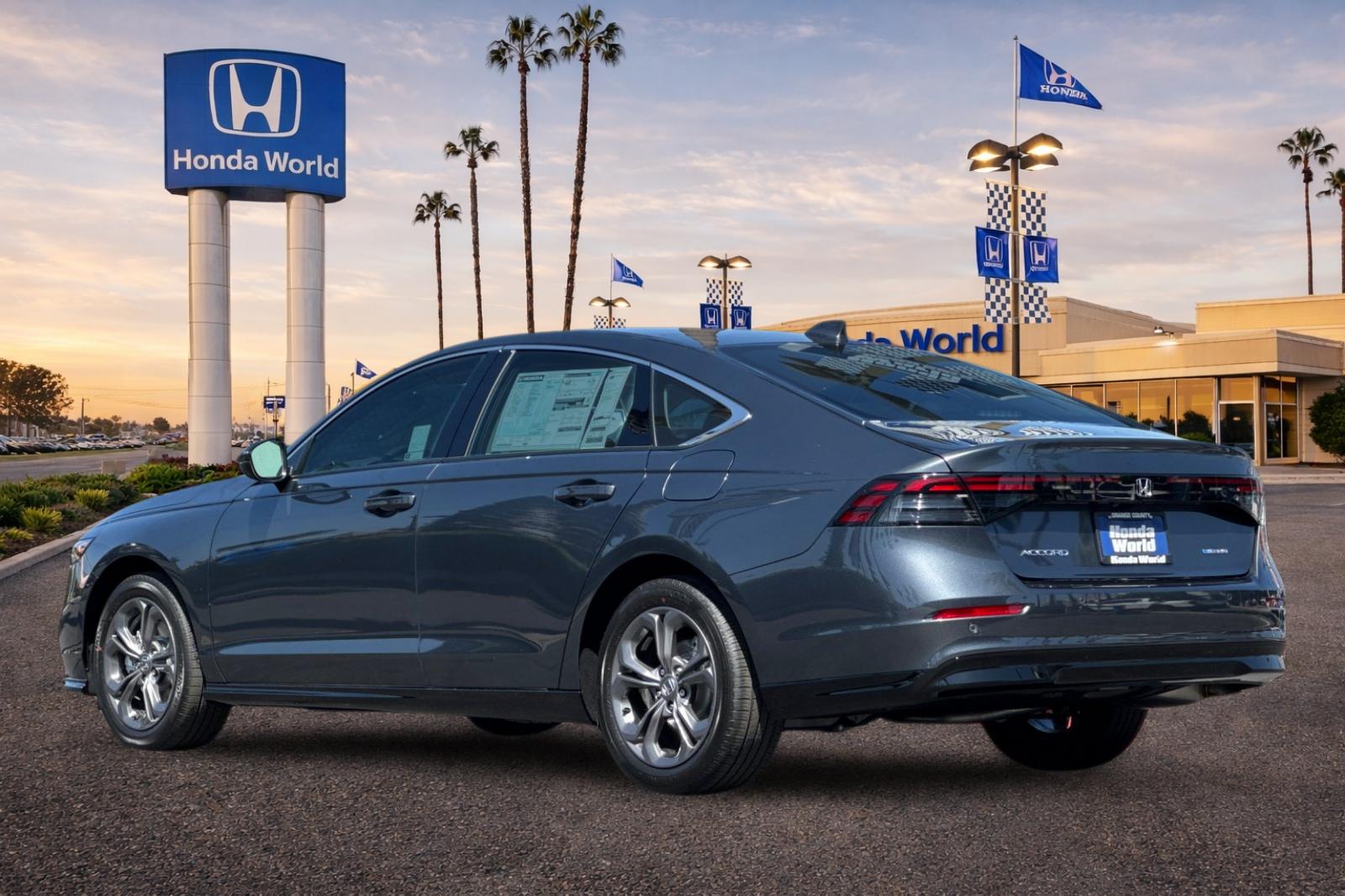 New 2026 Meteorite Gray Metallic Honda EX-L image 6