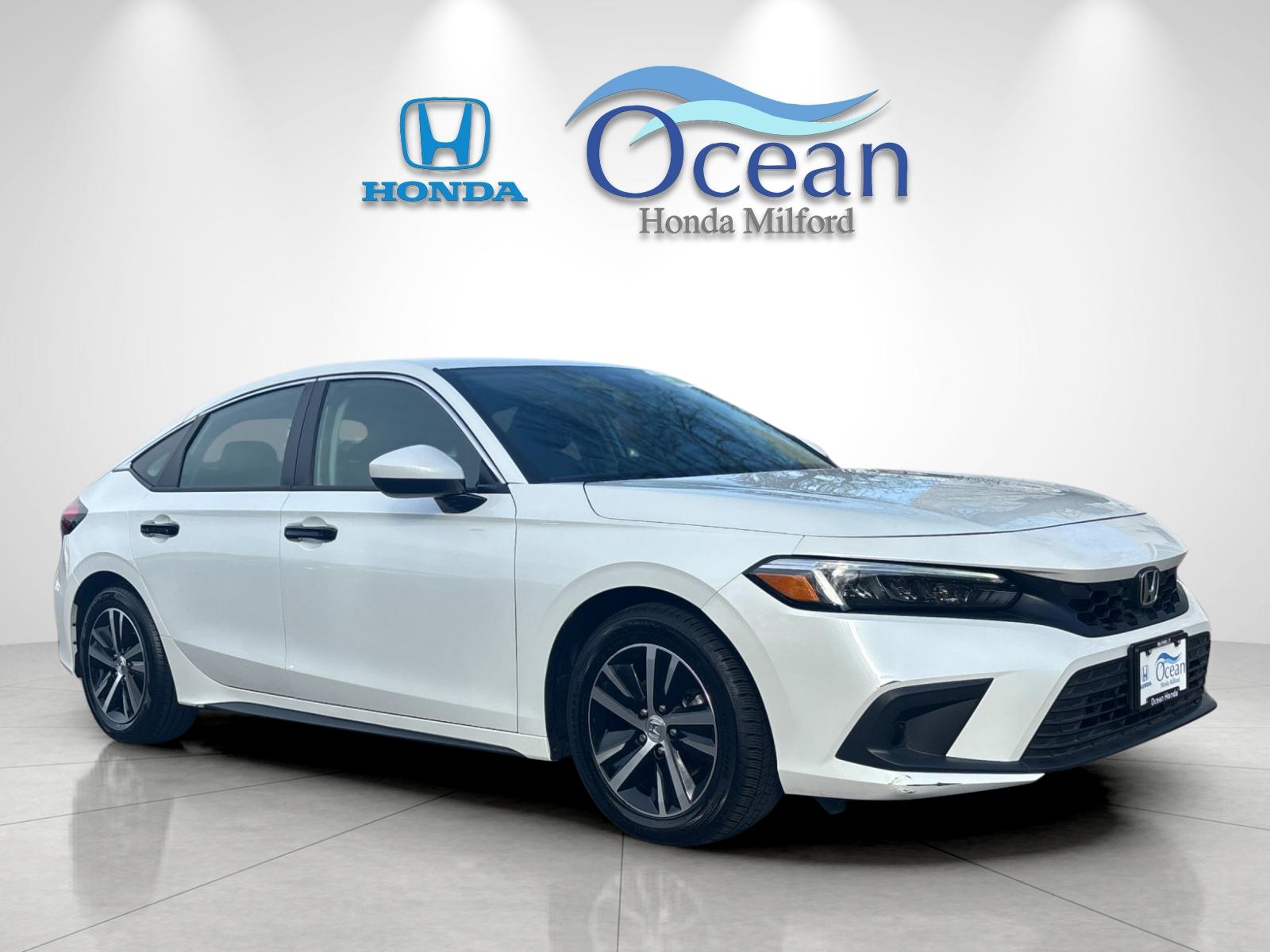 2024 Honda Civic LX CVT's photo